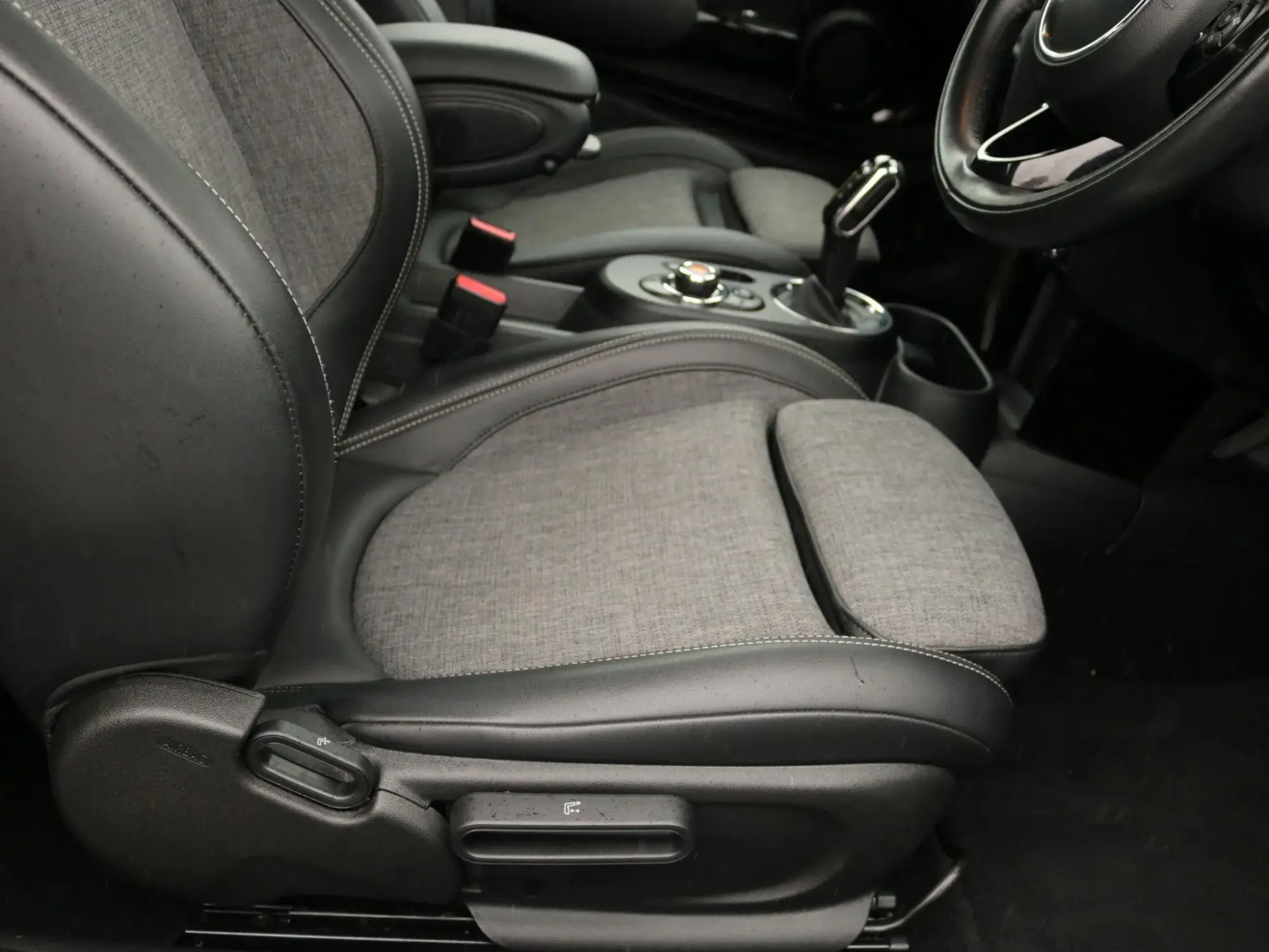 MINI Electric Hatch Image 28