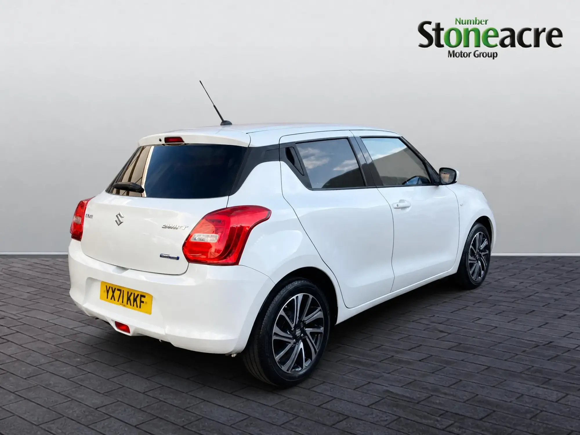 Suzuki Swift Image 8 Suzuki Swift Image 8