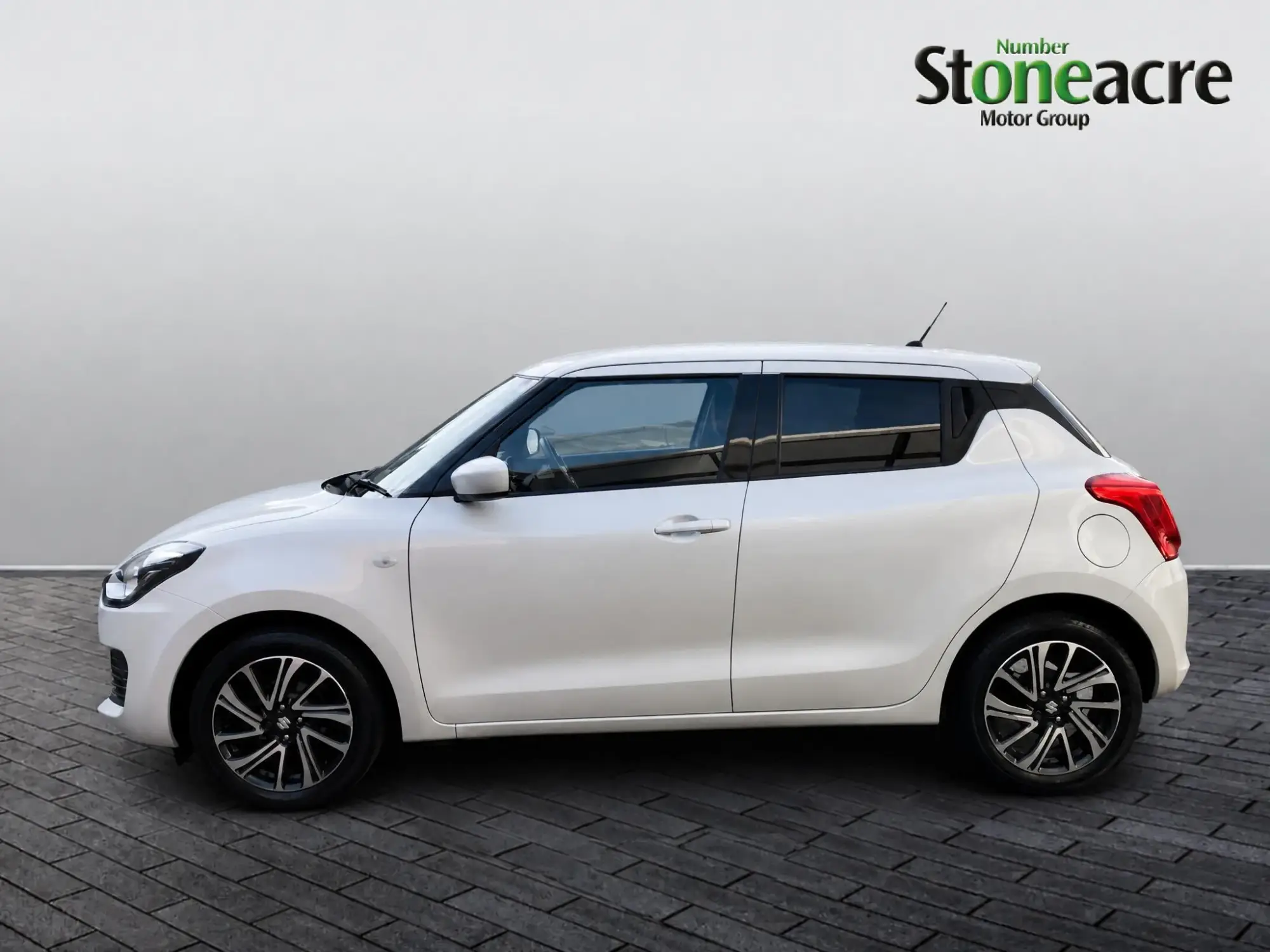 Suzuki Swift Image 5 Suzuki Swift Image 5