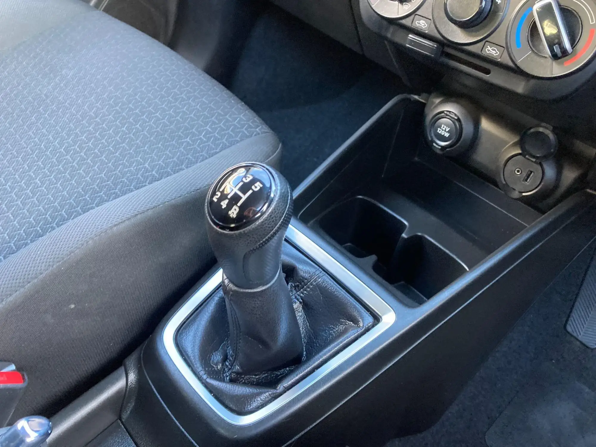 Suzuki Swift Image 58 Suzuki Swift Image 58