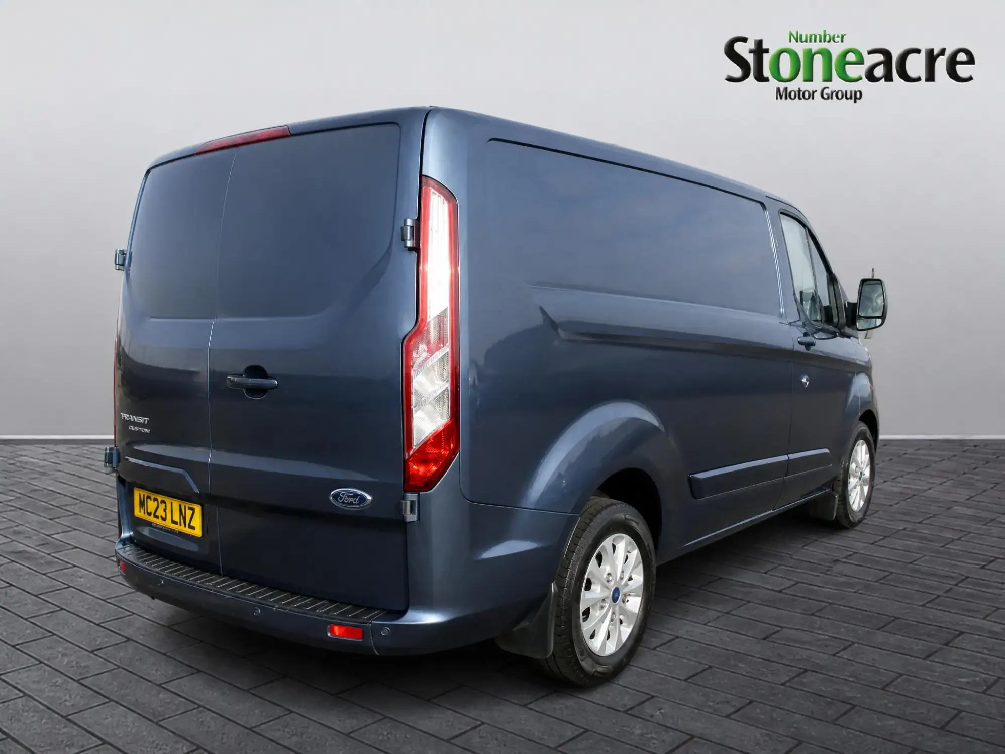 Ford Transit Custom 2.0 300 EcoBlue Limited L1 H1 Euro 6 (s/s) 5dr MC23LNZ Image 3 Ford Transit Custom 2.0 300 EcoBlue Limited L1 H1 Euro 6 (s/s) 5dr MC23LNZ Image 3