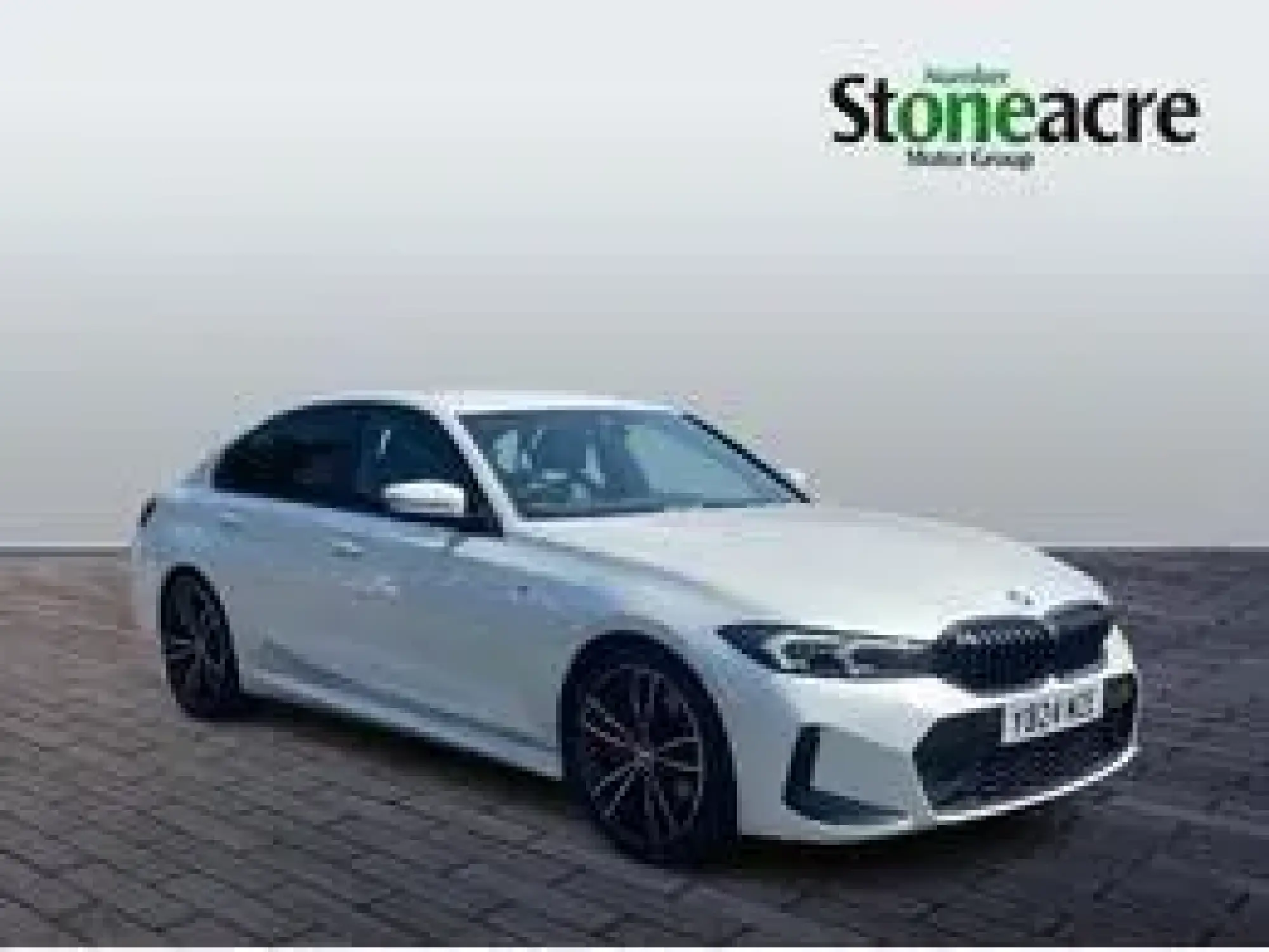 BMW 3 Series 2.0 320i M Sport Auto Euro 6 (s/s) 4dr YB24MZE Image 1 BMW 3 Series 2.0 320i M Sport Auto Euro 6 (s/s) 4dr YB24MZE Image 1