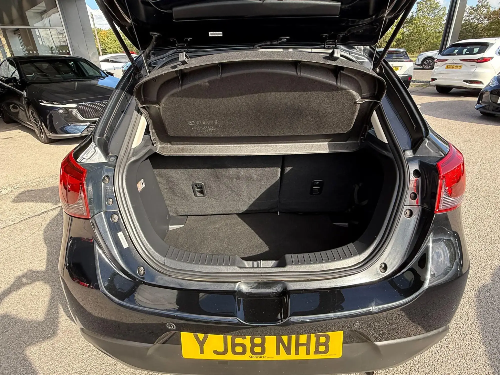 Mazda2 Image 28