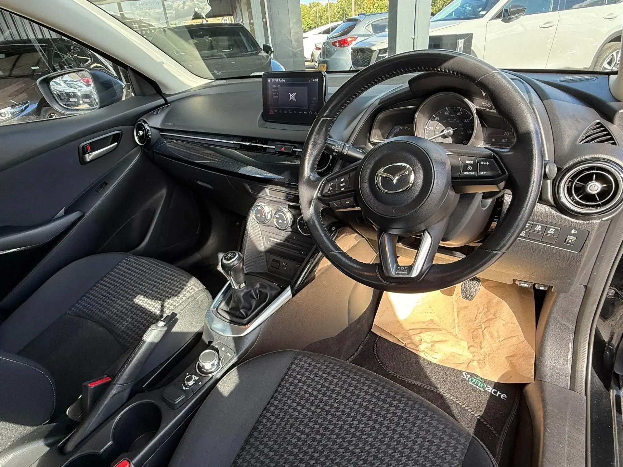 Mazda2 Image 9