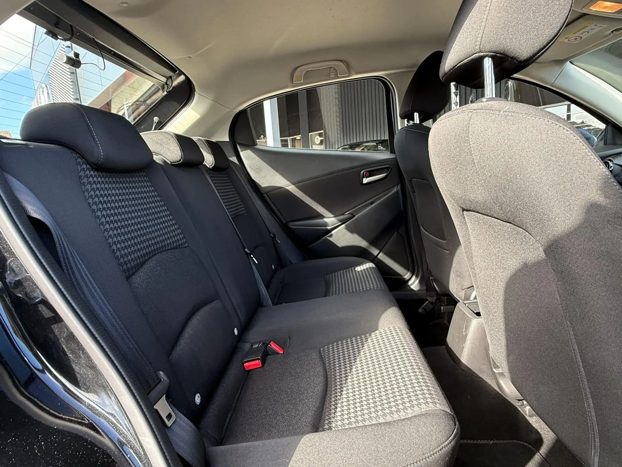 Mazda2 Image 15