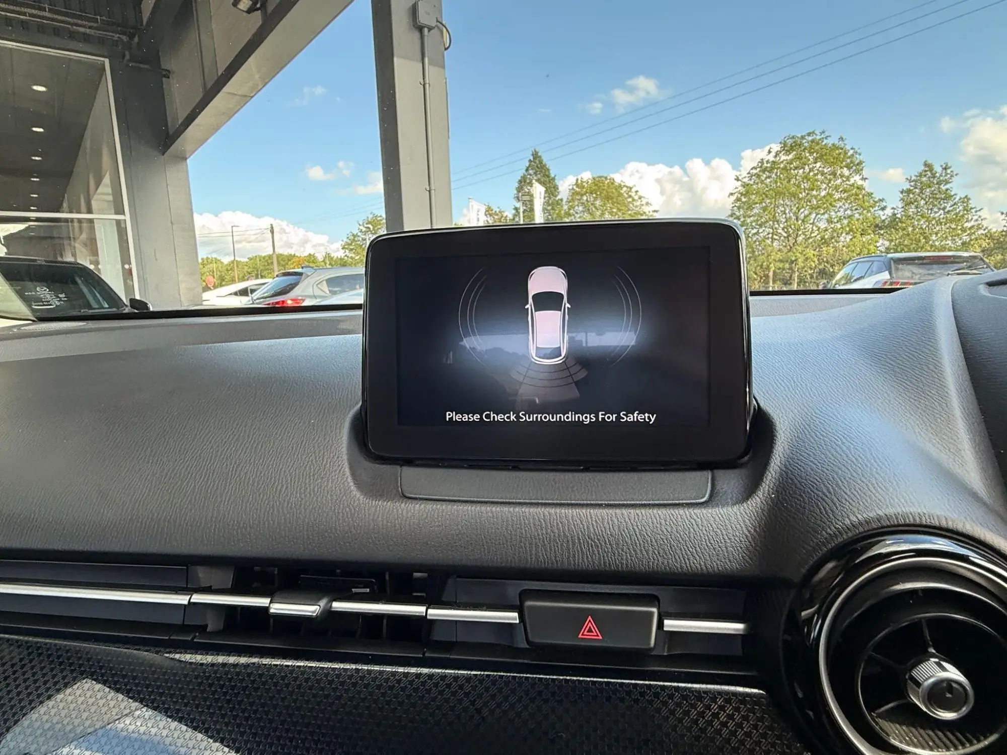 Mazda2 Image 26