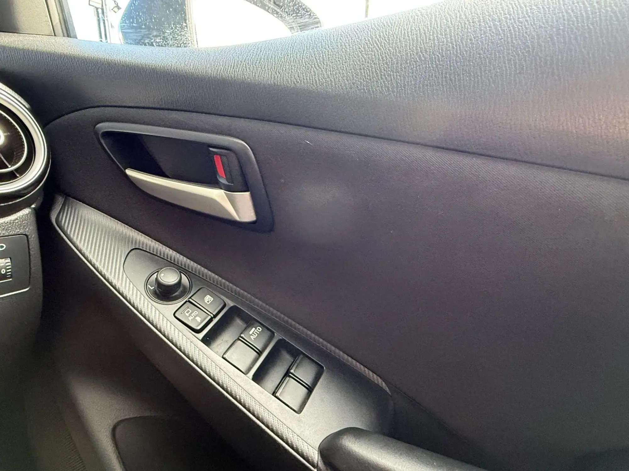 Mazda2 Image 20