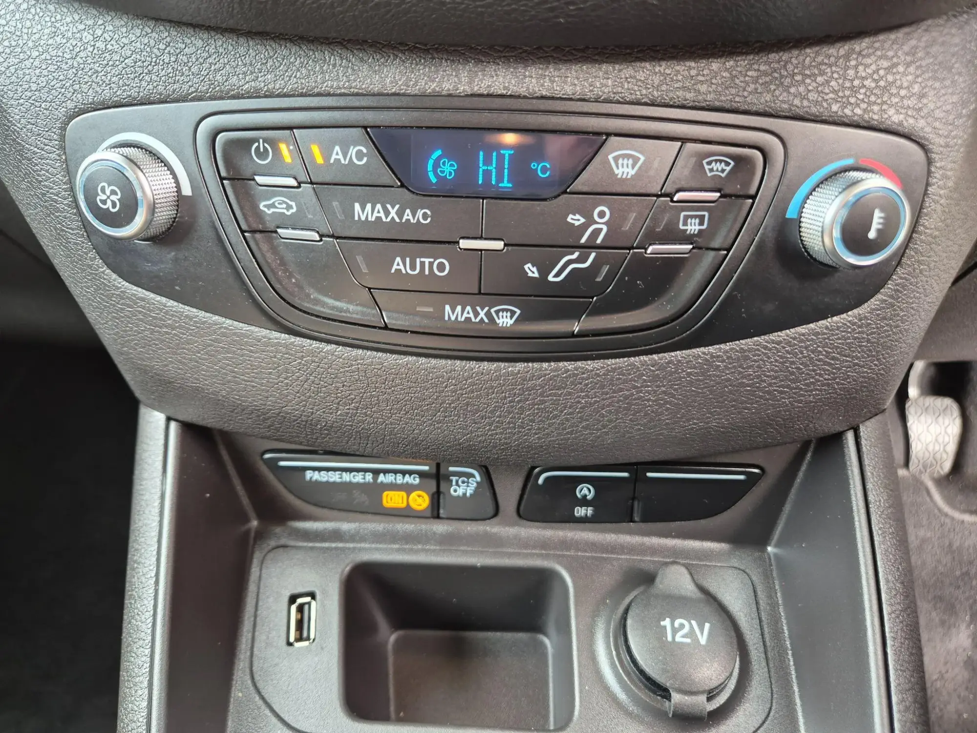 Ford Tourneo Courier Image 26 Ford Tourneo Courier Image 26