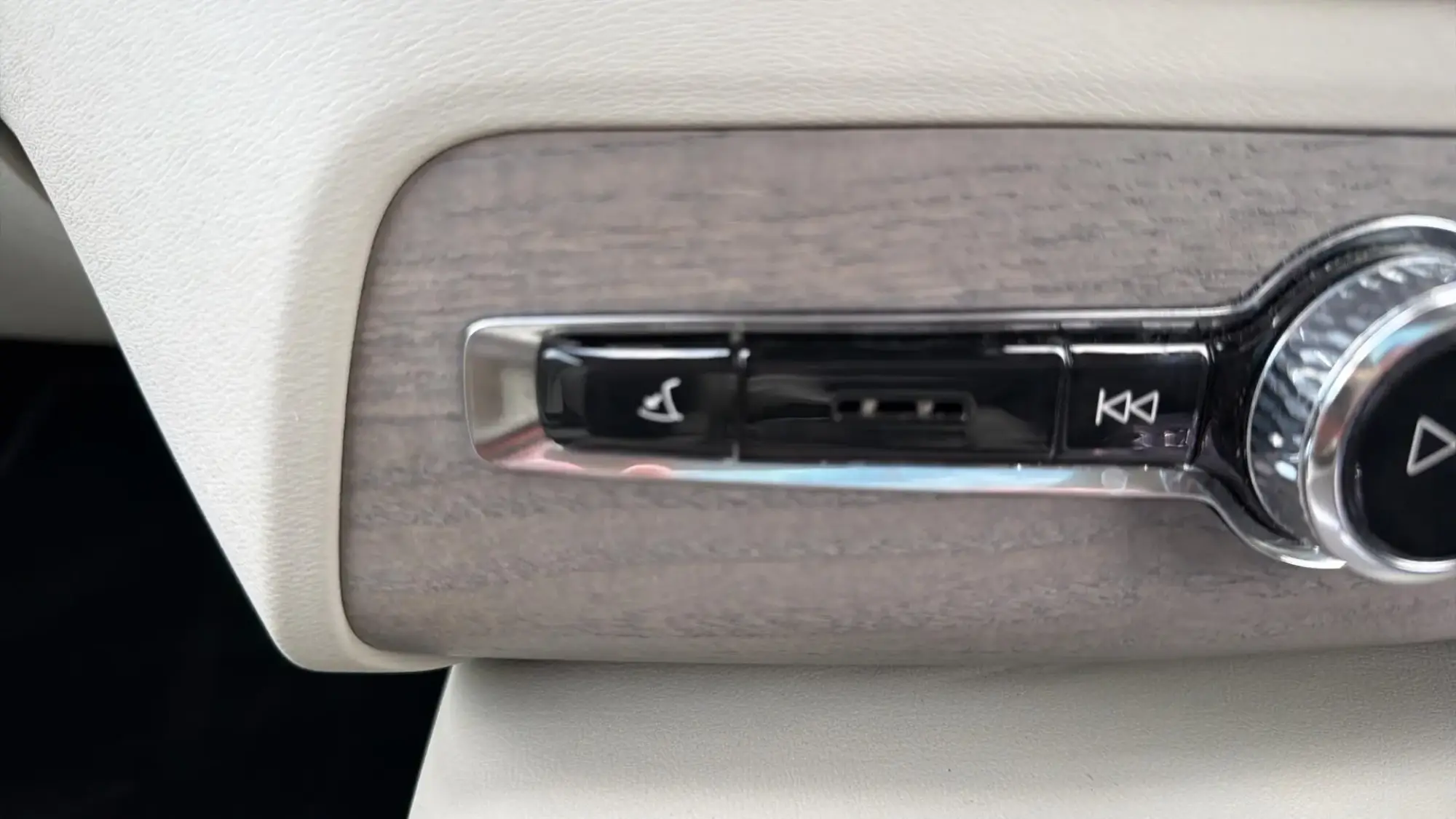 Volvo XC90 Image 37 Volvo XC90 Image 37