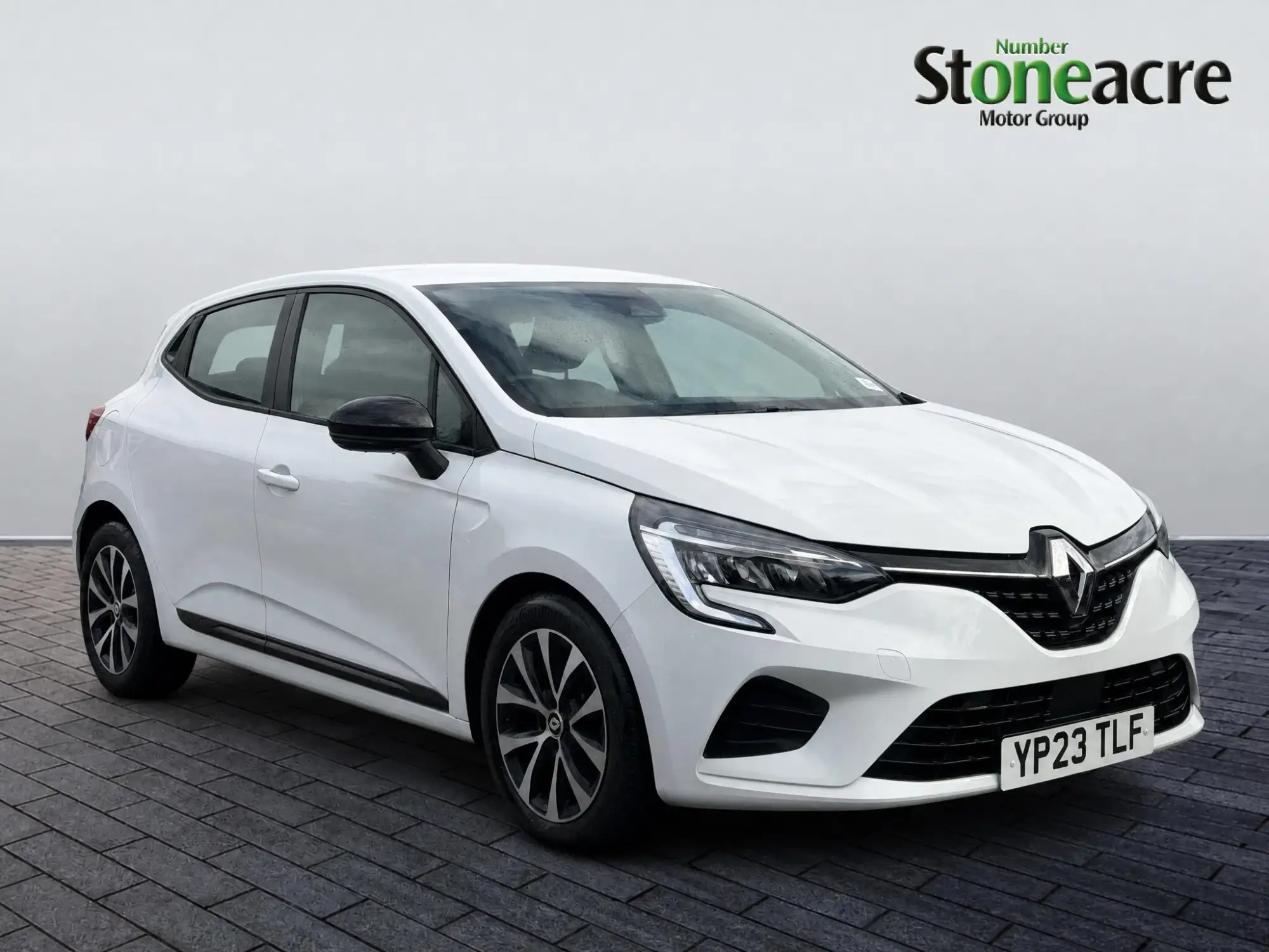 Renault Clio Image 1 Renault Clio Image 1