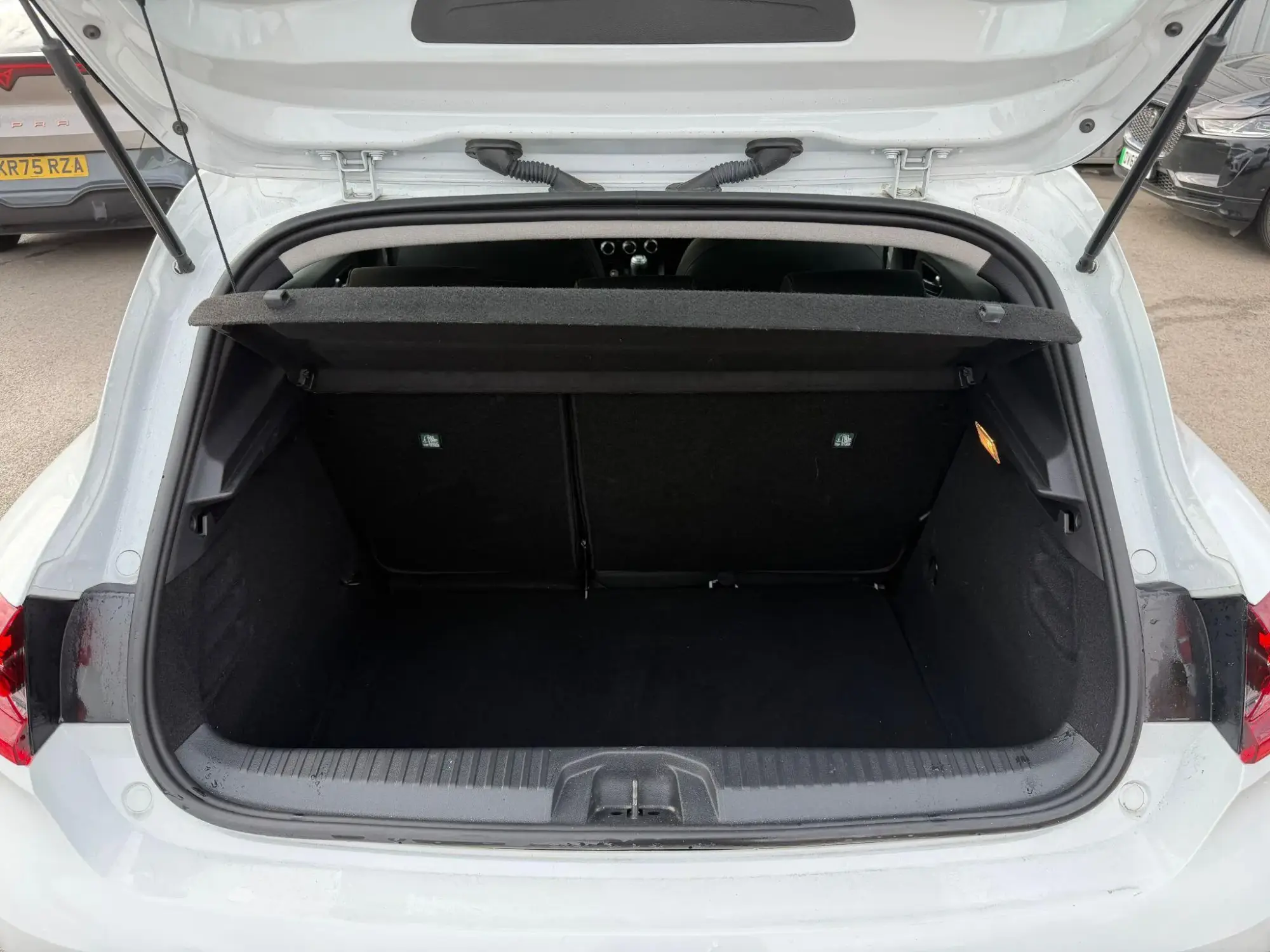Renault Clio Image 19 Renault Clio Image 19