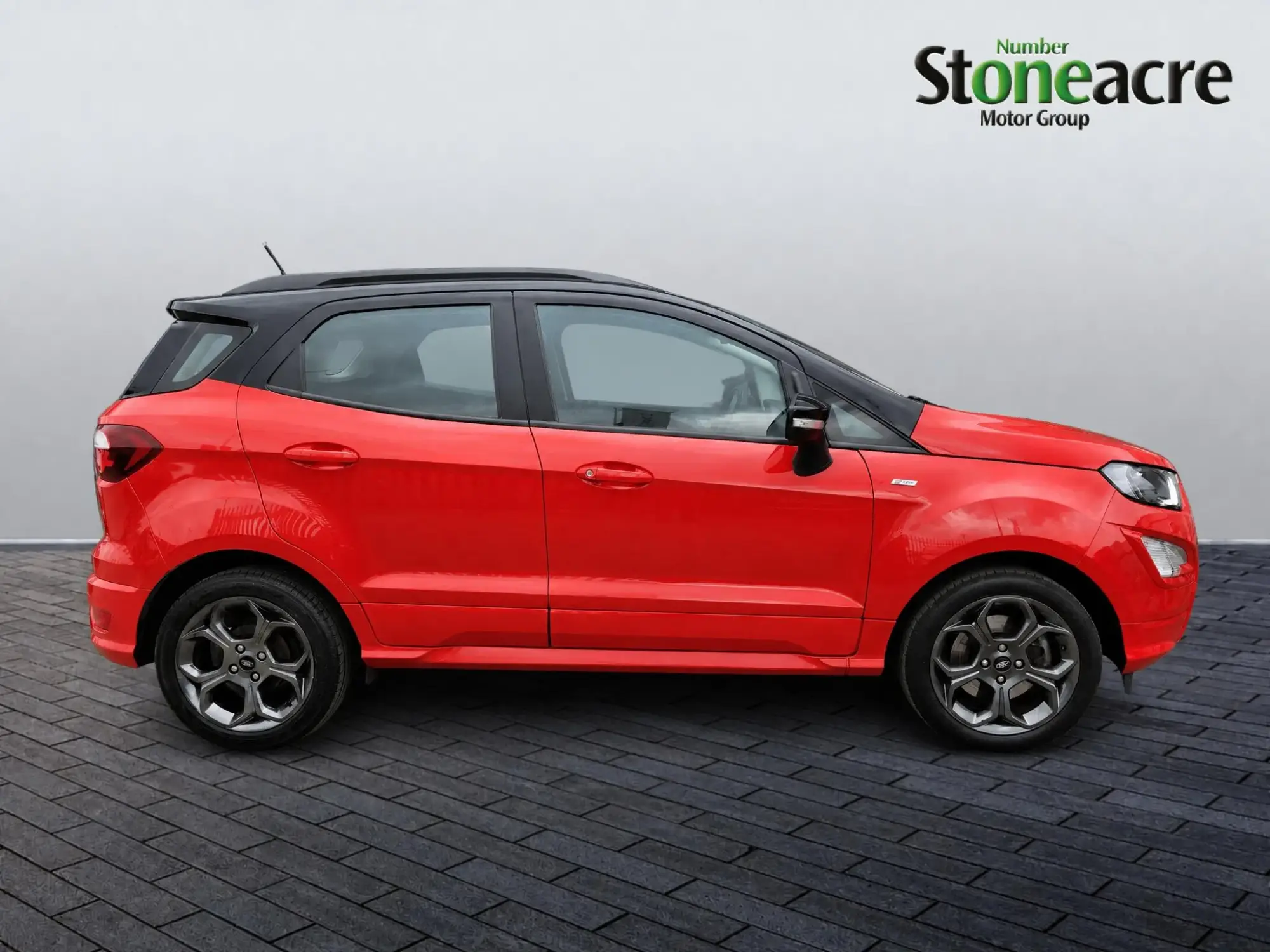 Ford EcoSport 1.0T EcoBoost ST-Line Euro 6 (s/s) 5dr FX69GXV Image 2 Ford EcoSport 1.0T EcoBoost ST-Line Euro 6 (s/s) 5dr FX69GXV Image 2