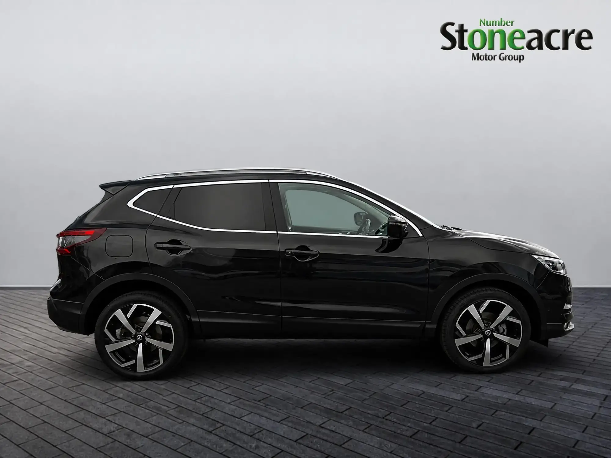 Nissan Qashqai 1.3 DiG-T 160 Tekna 5dr DCT FM69DRO Image 2 Nissan Qashqai 1.3 DiG-T 160 Tekna 5dr DCT FM69DRO Image 2