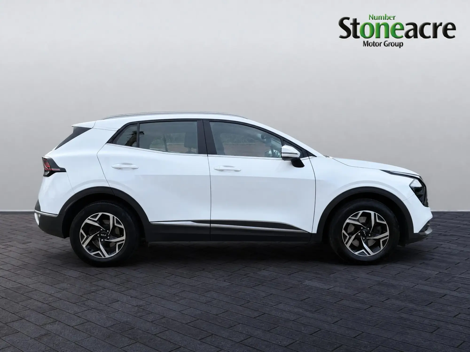 Kia Sportage 1.6 T-GDi 2 Euro 6 (s/s) 5dr FT23VKU Image 2