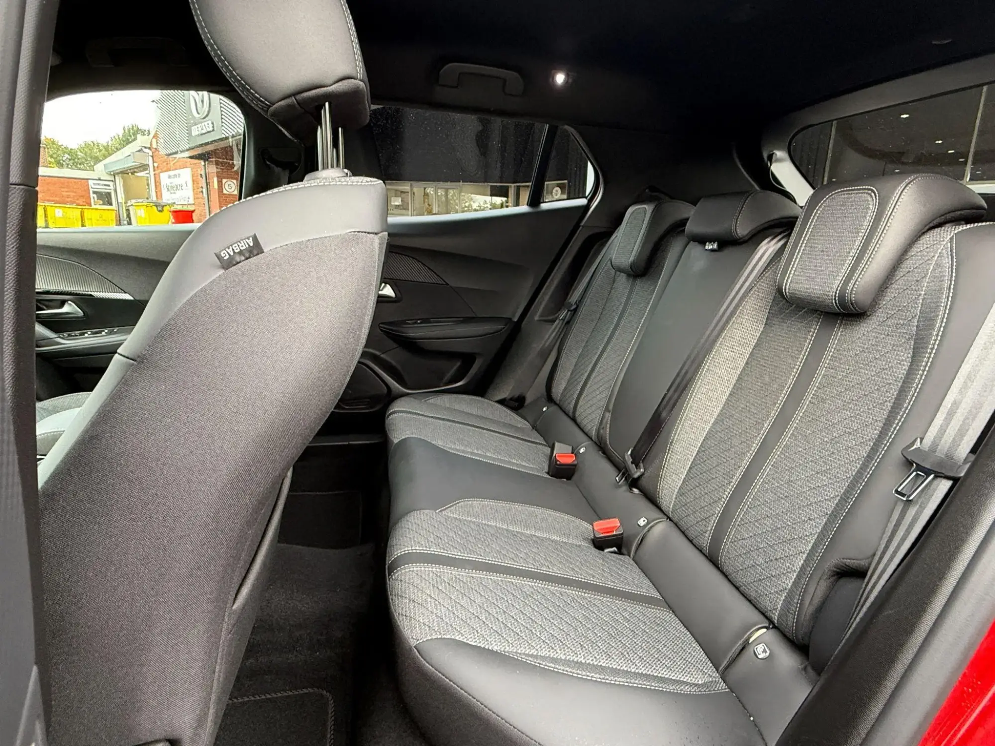 Peugeot 2008 Image 13 Peugeot 2008 Image 13