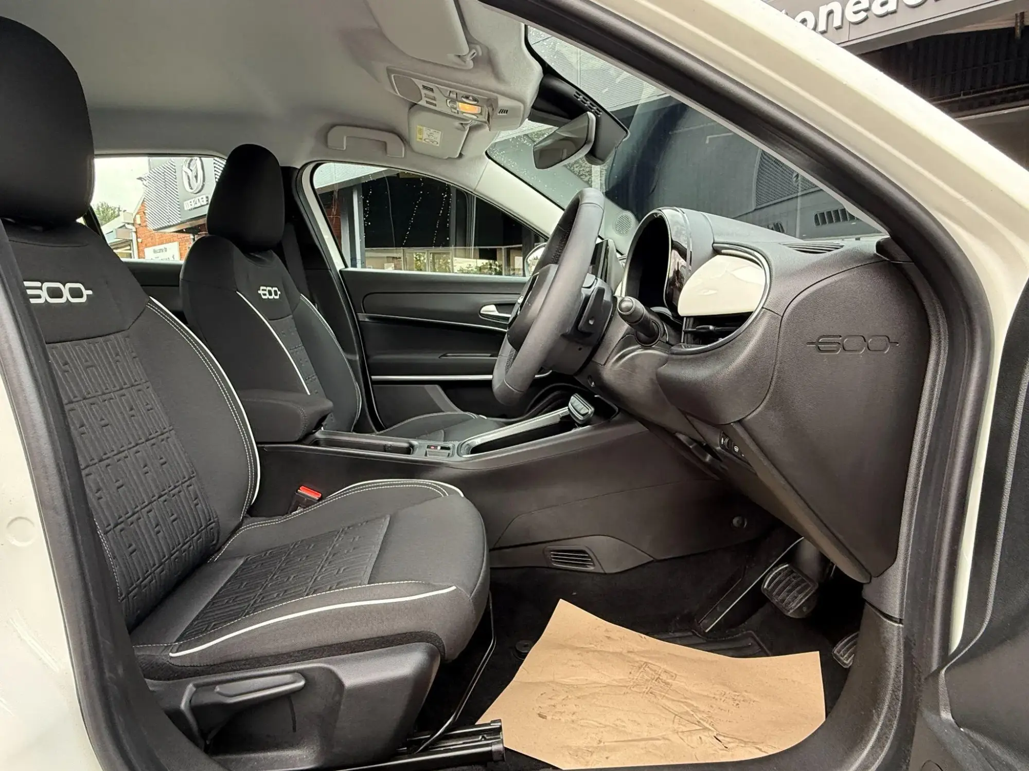 Fiat 600 Petrol Image 13 Fiat 600 Petrol Image 13