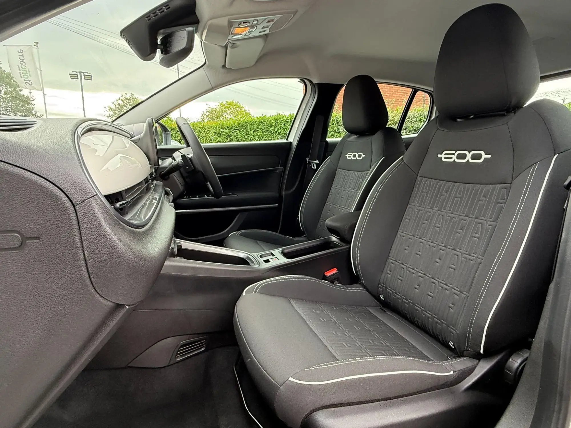 Fiat 600 Petrol Image 32 Fiat 600 Petrol Image 32