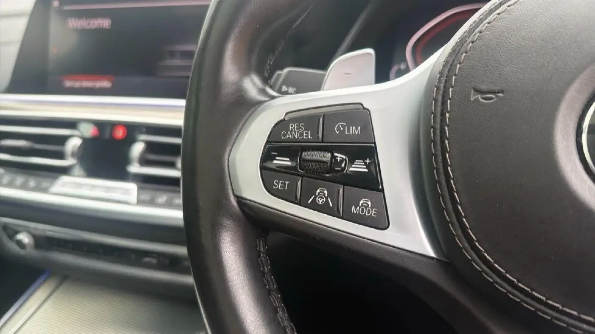 BMW X5 Image 28