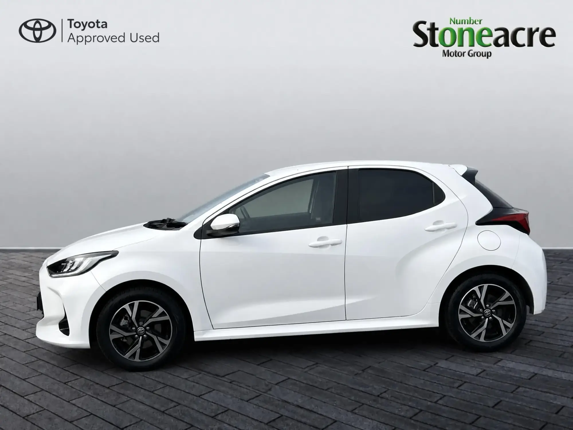 Toyota Yaris Image 6