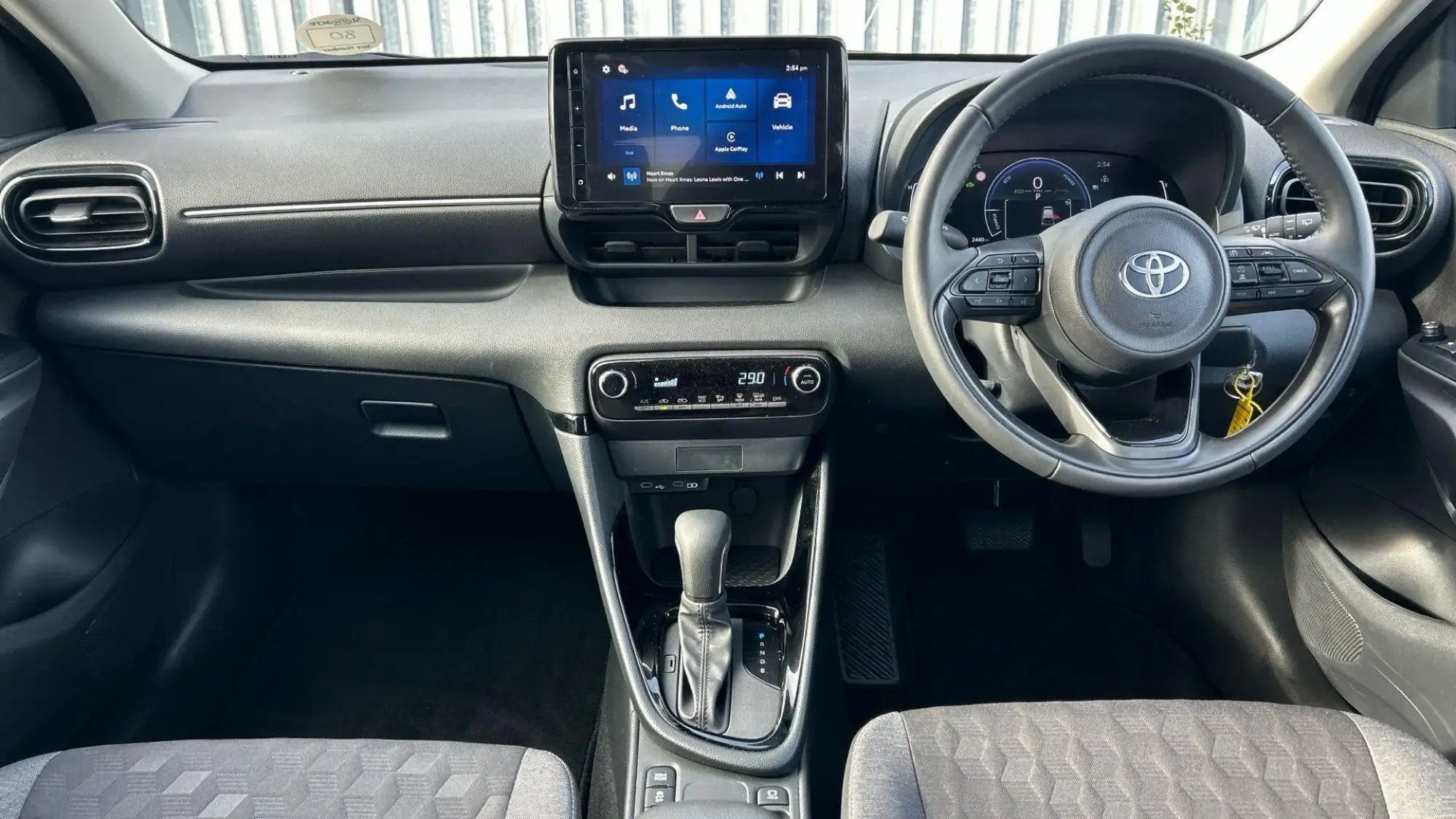 Toyota Yaris Image 9