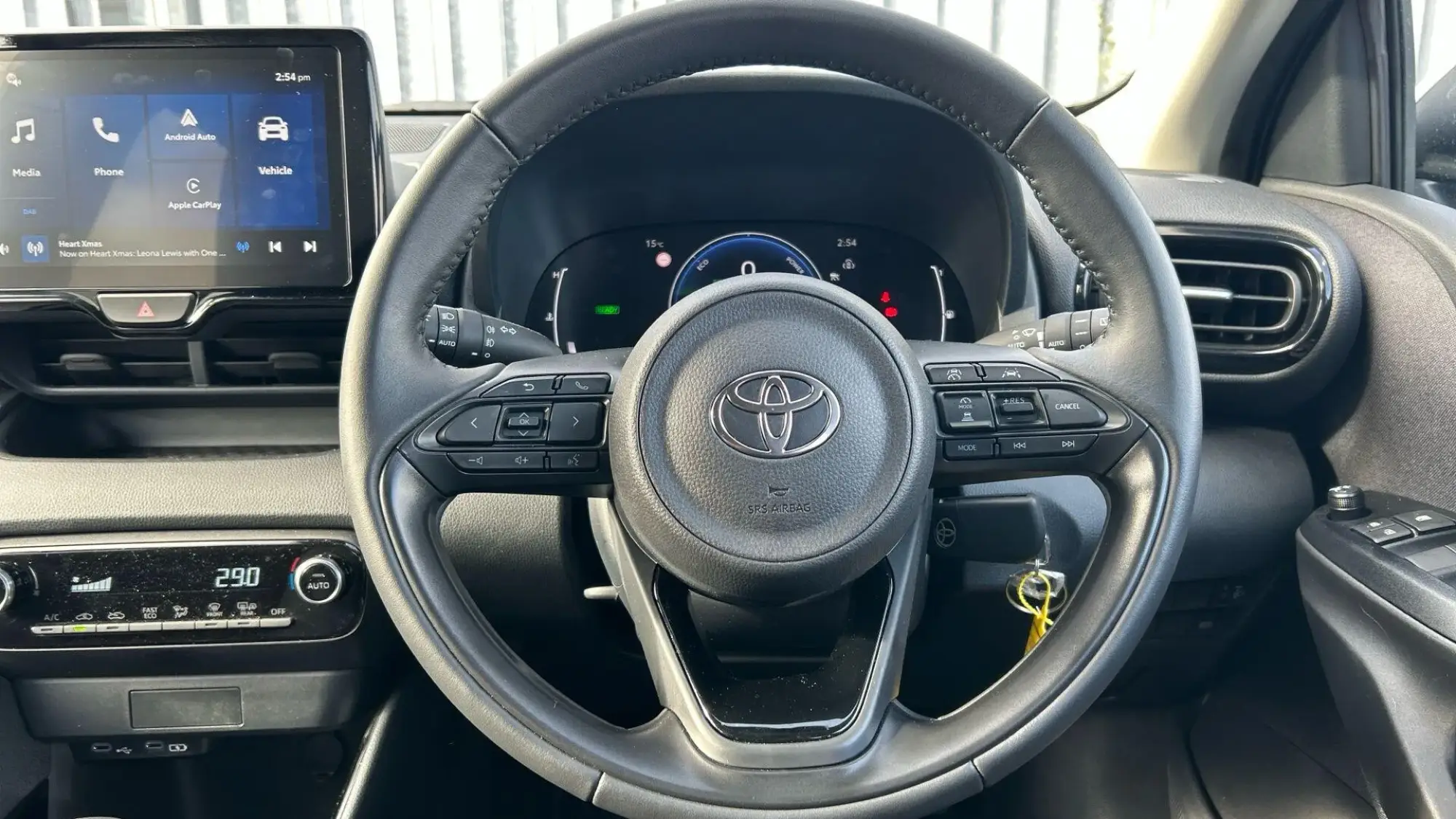 Toyota Yaris Image 11