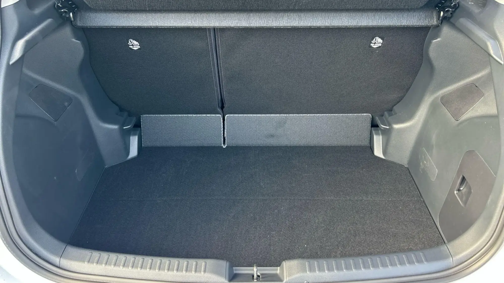 Toyota Yaris Image 16