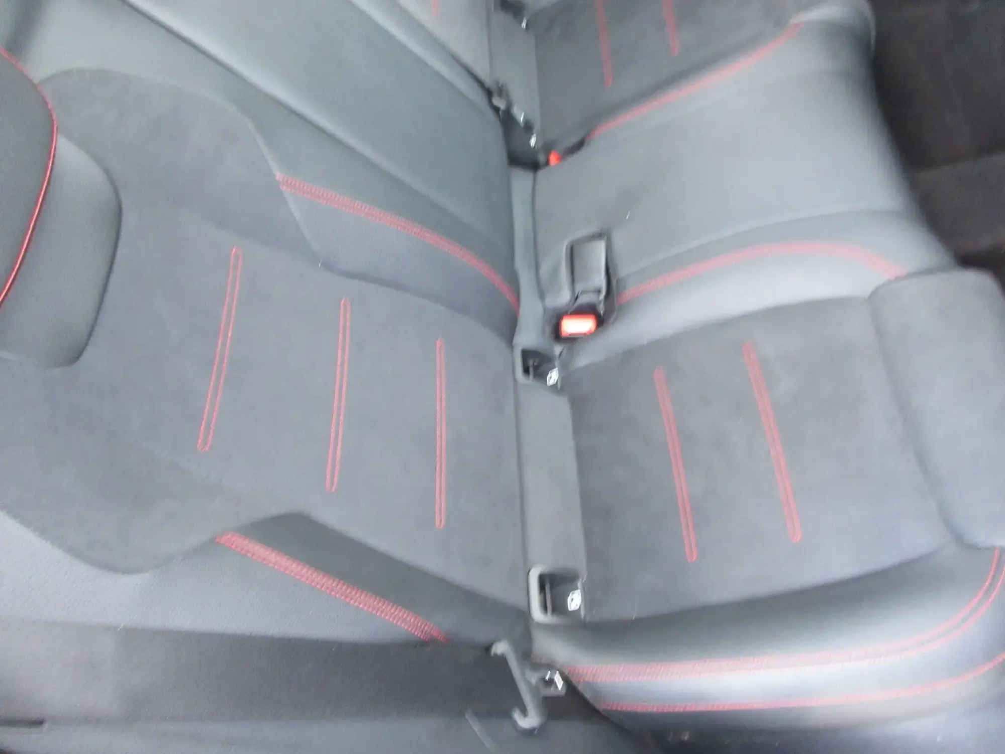 Mercedes-Benz GLA Image 19