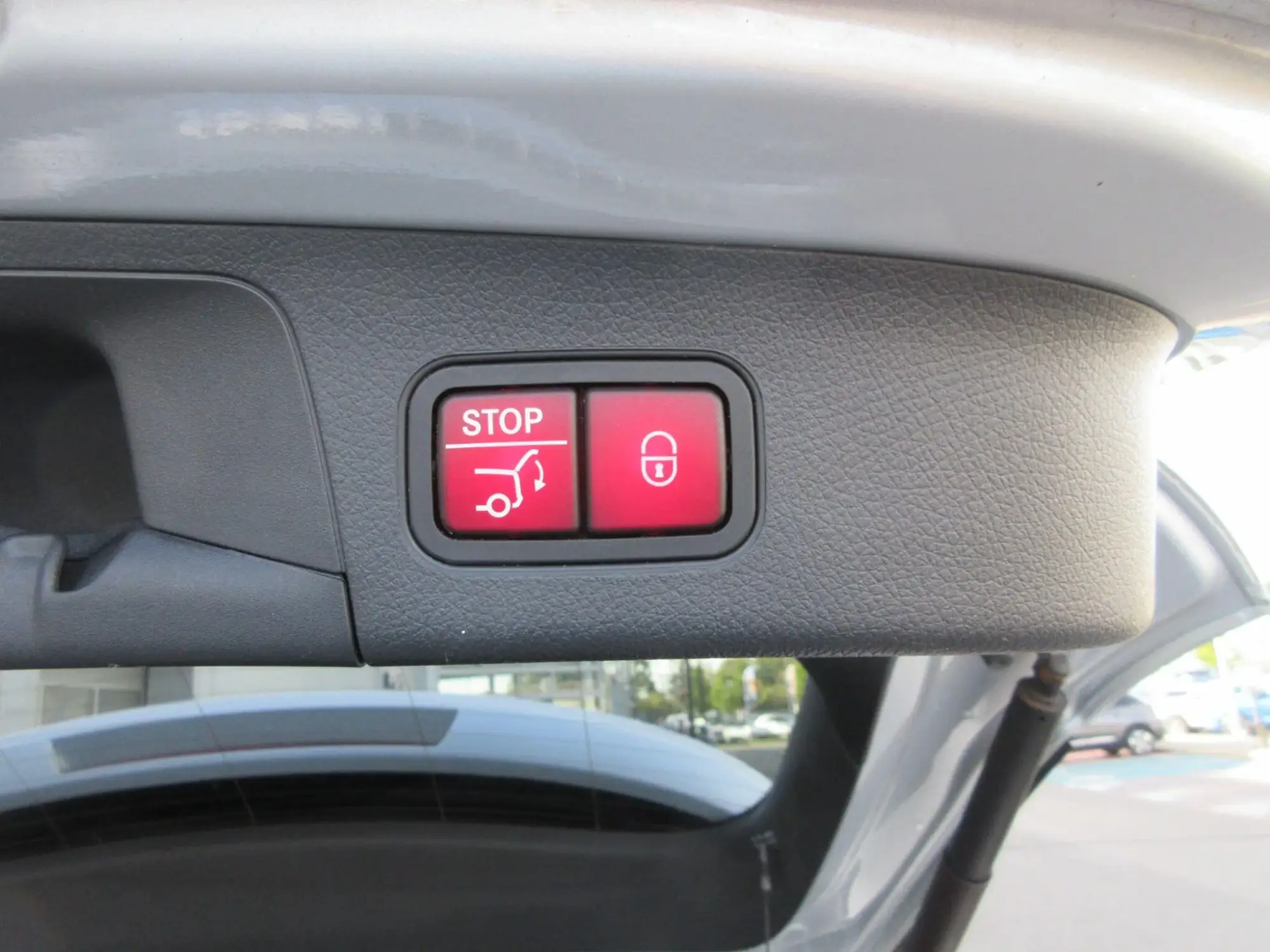Mercedes-Benz GLA Image 23