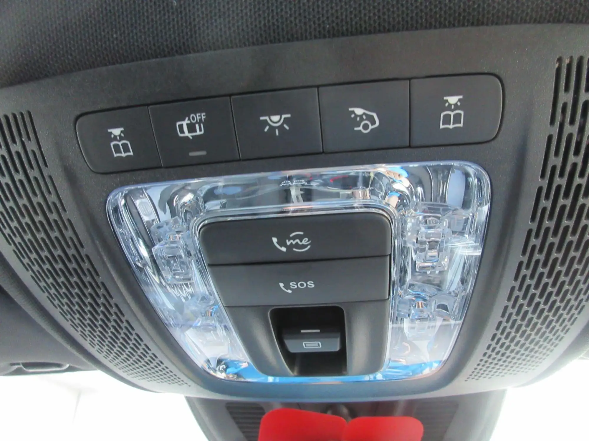 Mercedes-Benz GLA Image 30