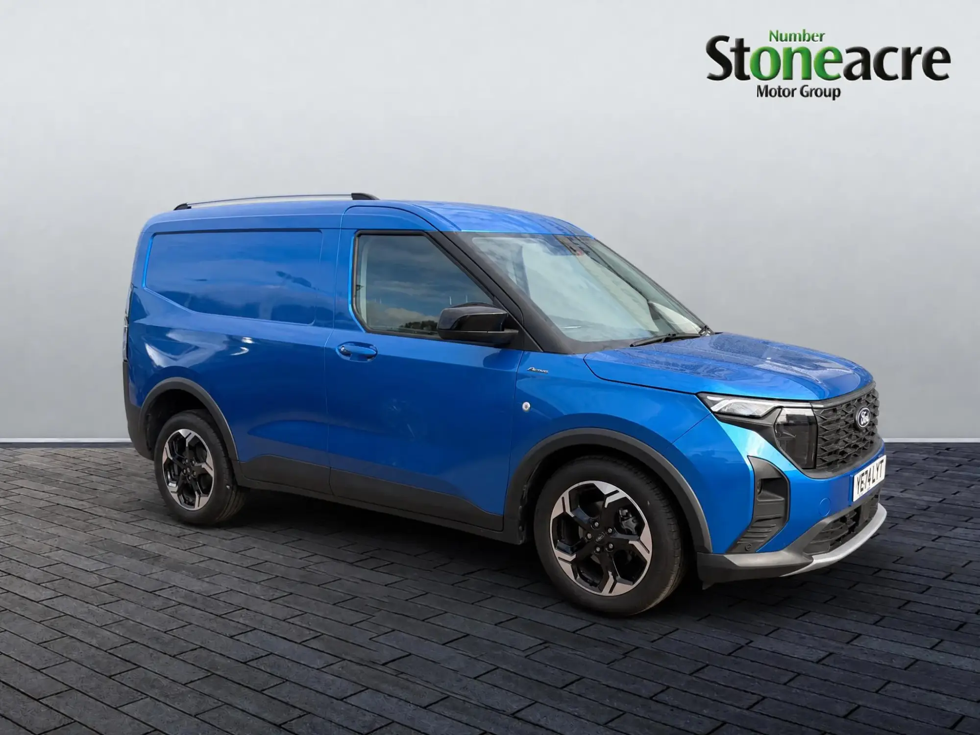 Ford Transit Courier 1.0 EcoBoost Active Auto L1 Euro 6 (s/s) 5dr YE74LYT Image 1 Ford Transit Courier 1.0 EcoBoost Active Auto L1 Euro 6 (s/s) 5dr YE74LYT Image 1