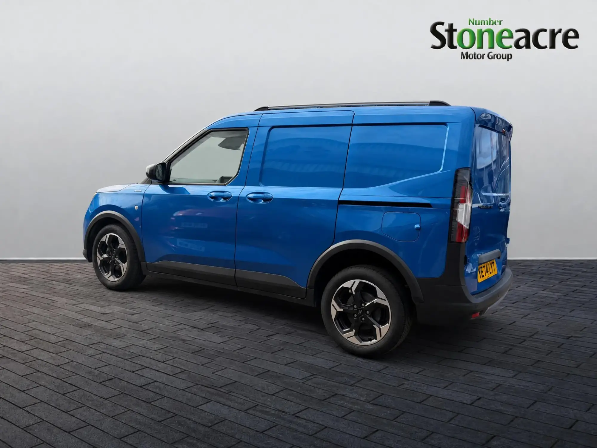 Ford Transit Courier Image 5 Ford Transit Courier Image 5