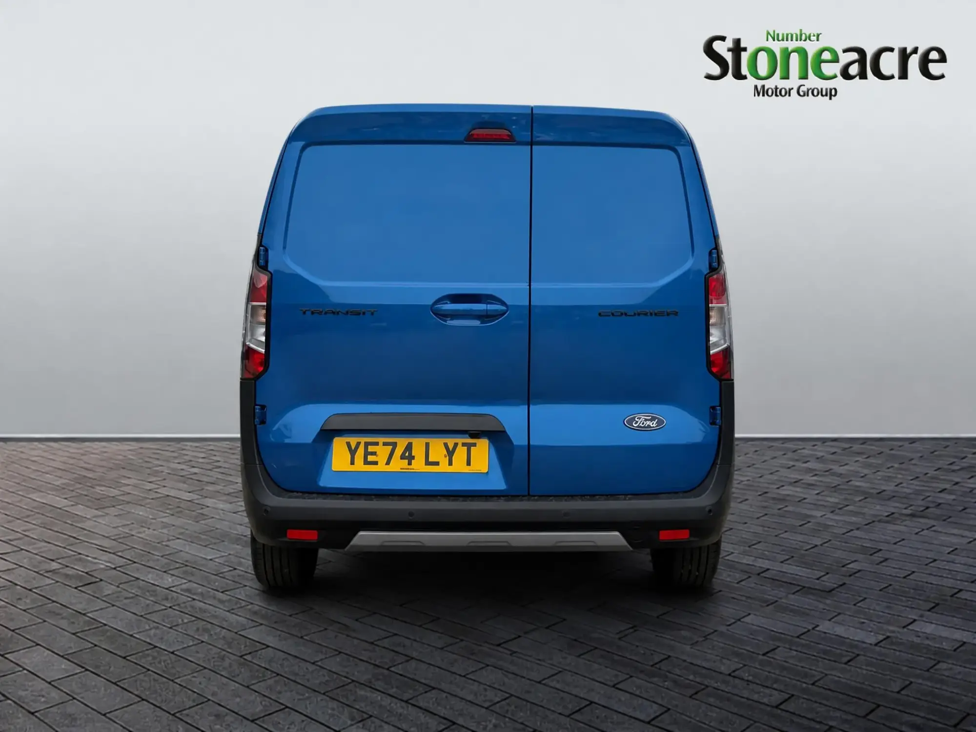 Ford Transit Courier Image 4 Ford Transit Courier Image 4