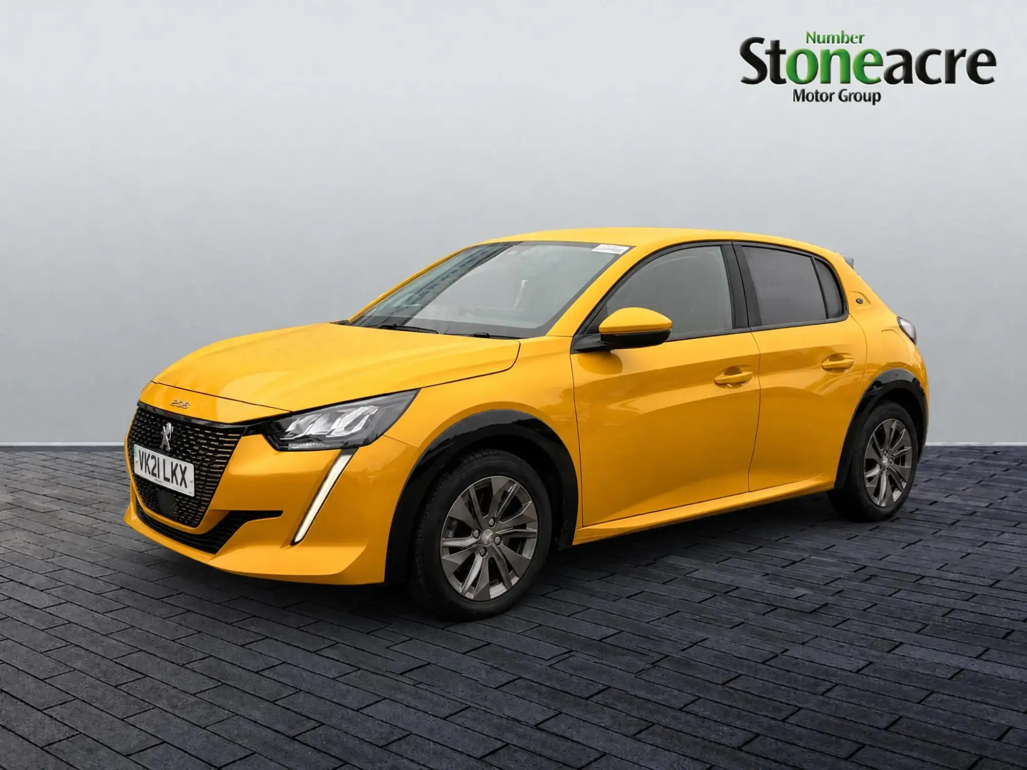 Peugeot E-208 Image 3