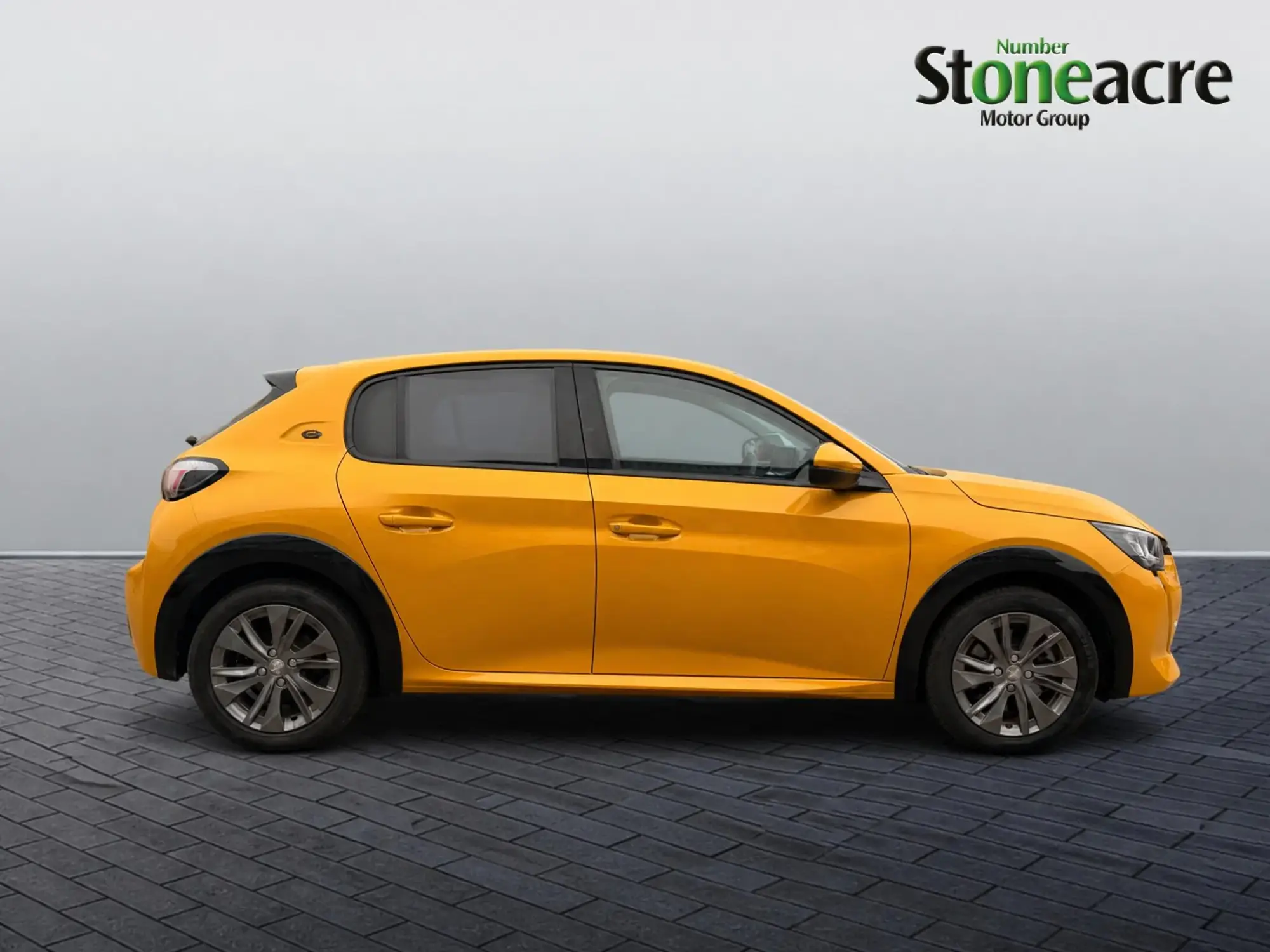 Peugeot E-208 Image 6