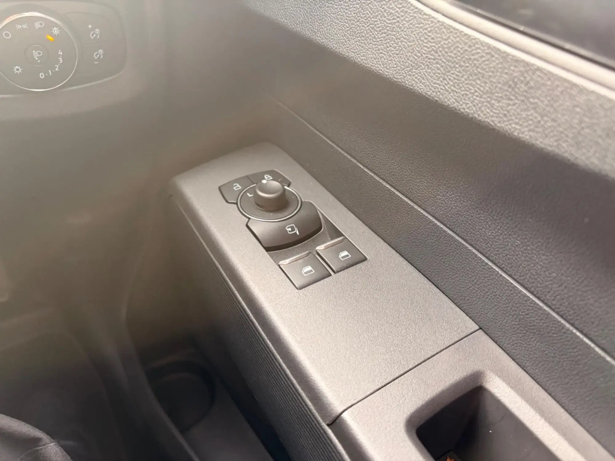 Ford Transit Courier Image 14 Ford Transit Courier Image 14