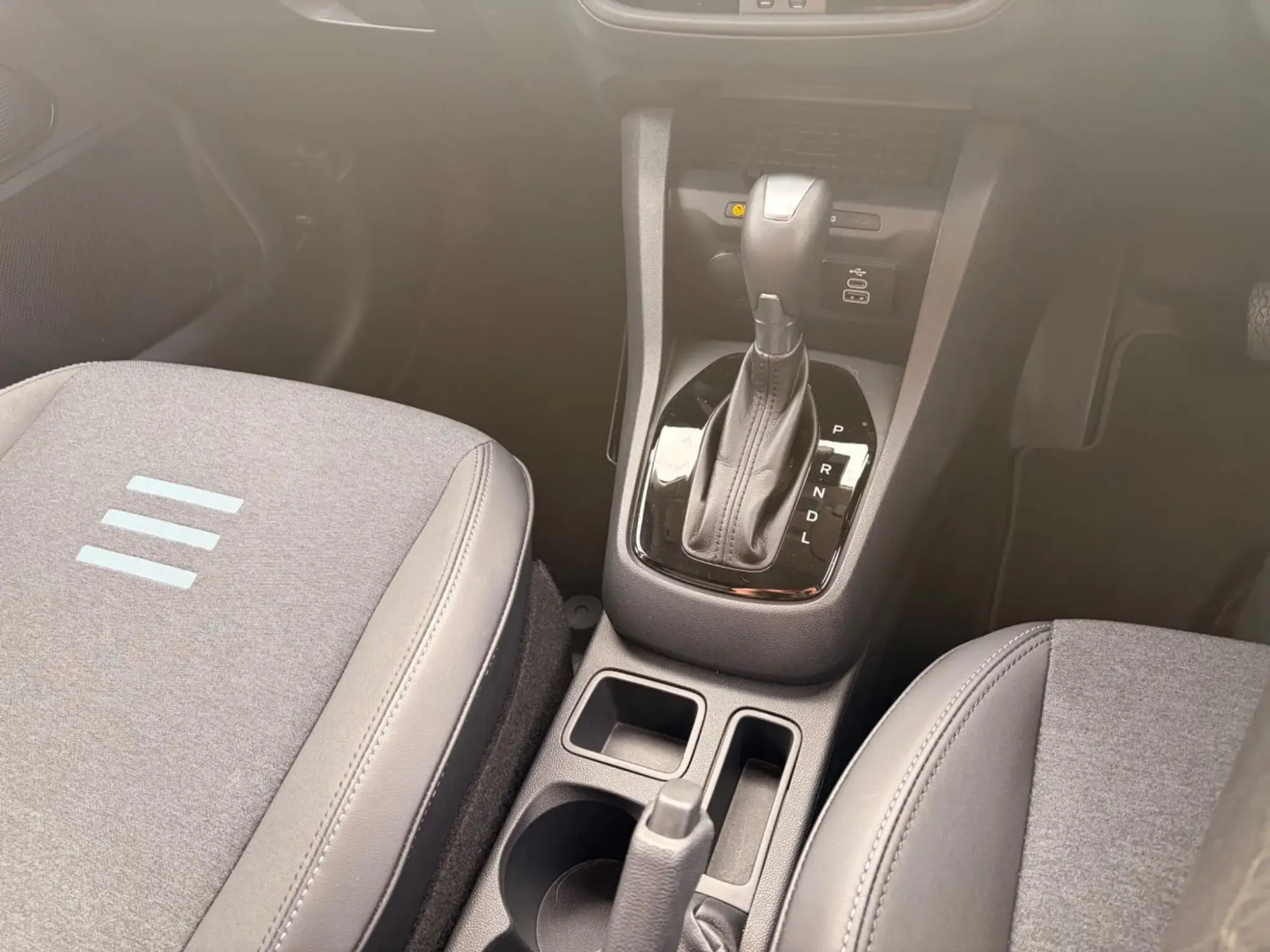Ford Transit Courier Image 17 Ford Transit Courier Image 17