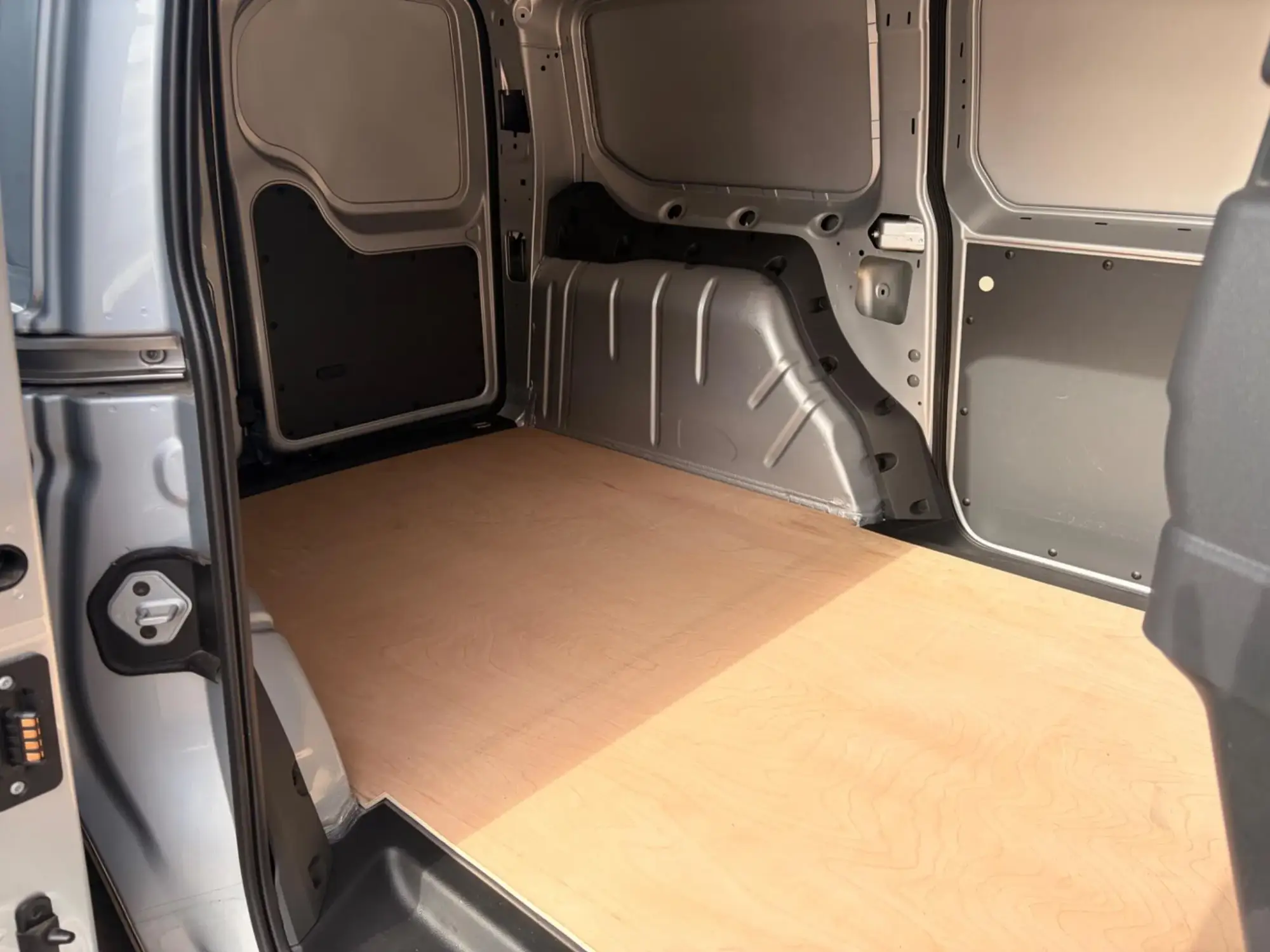 Ford Transit Connect Image 9 Ford Transit Connect Image 9
