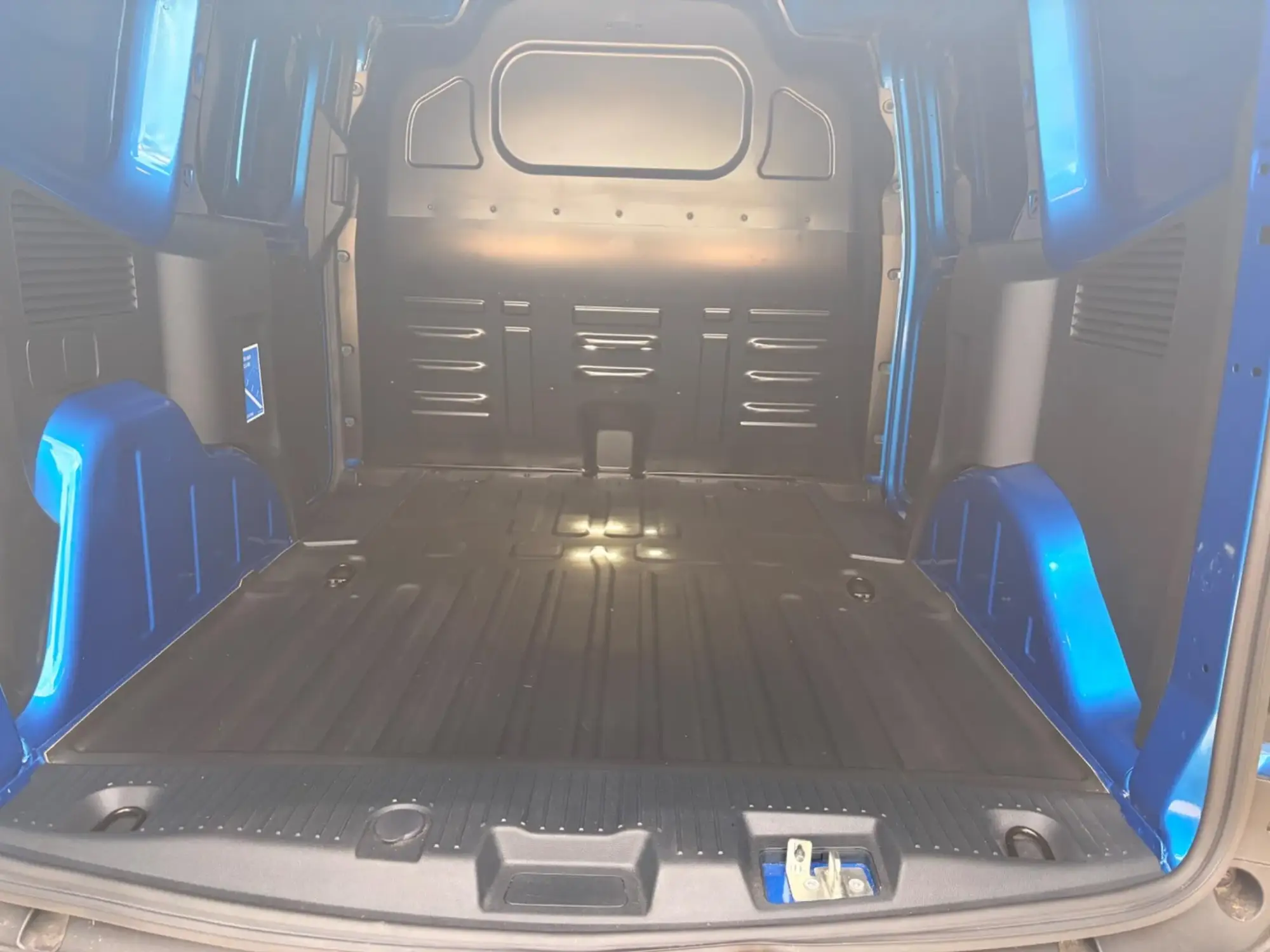 Ford Transit Courier Image 28 Ford Transit Courier Image 28