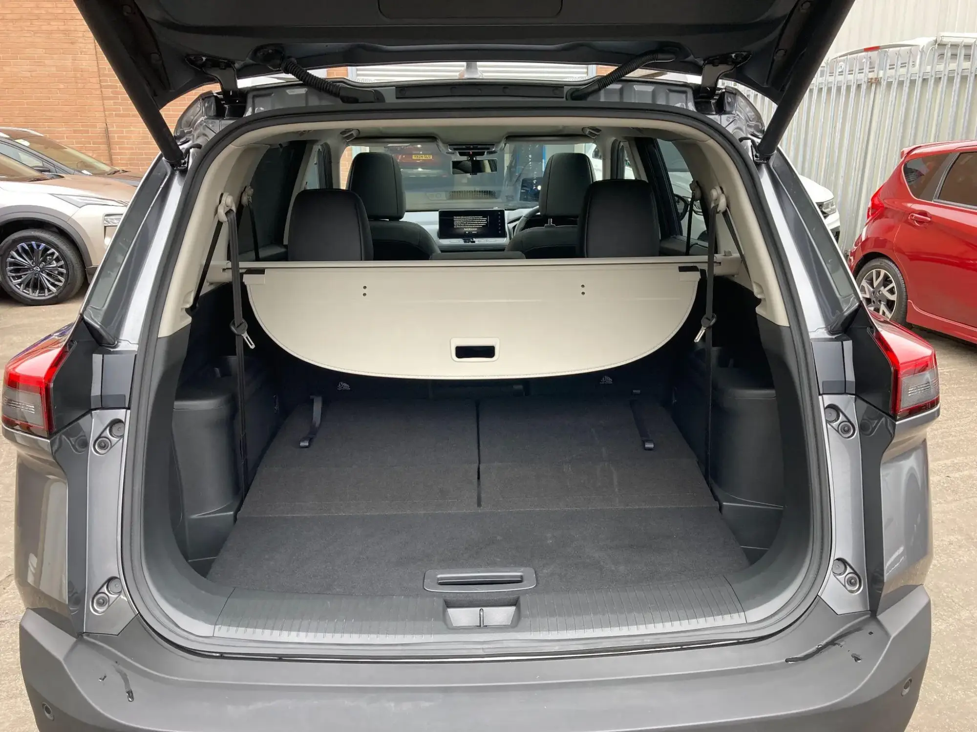 Nissan X-Trail Image 28 Nissan X-Trail Image 28