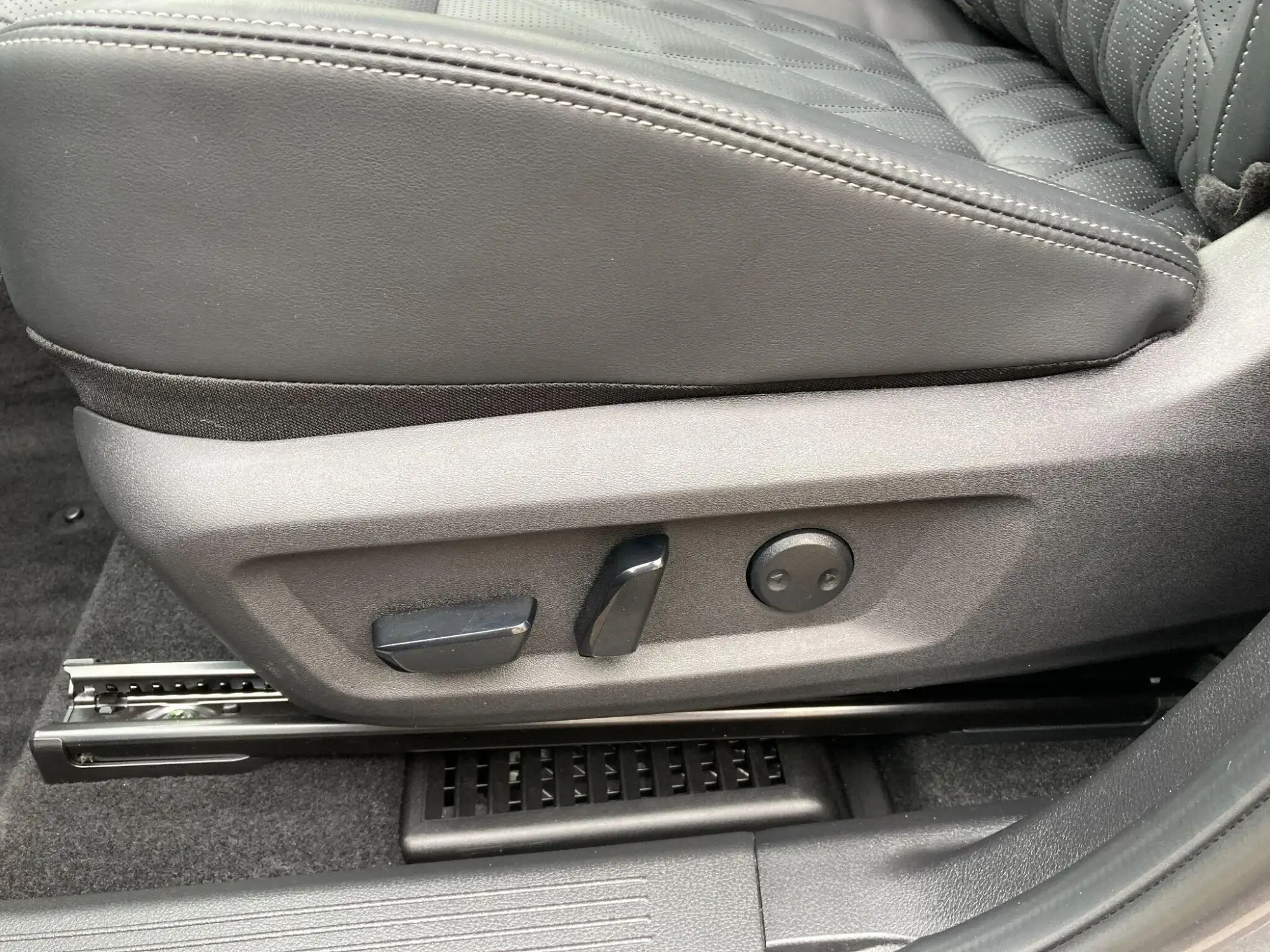 Nissan X-Trail Image 37 Nissan X-Trail Image 37