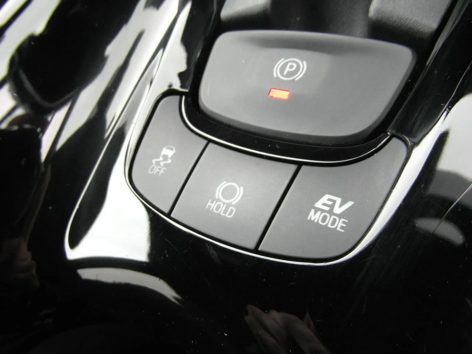 Toyota C-HR Hybrid Image 22