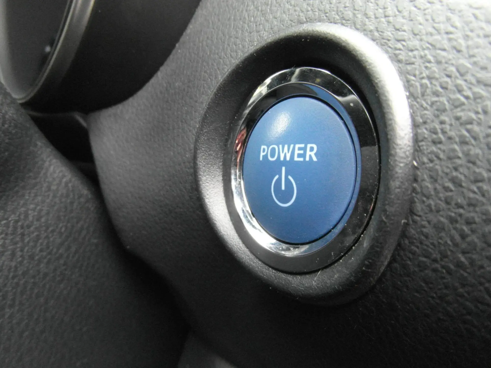 Toyota C-HR Hybrid Image 25