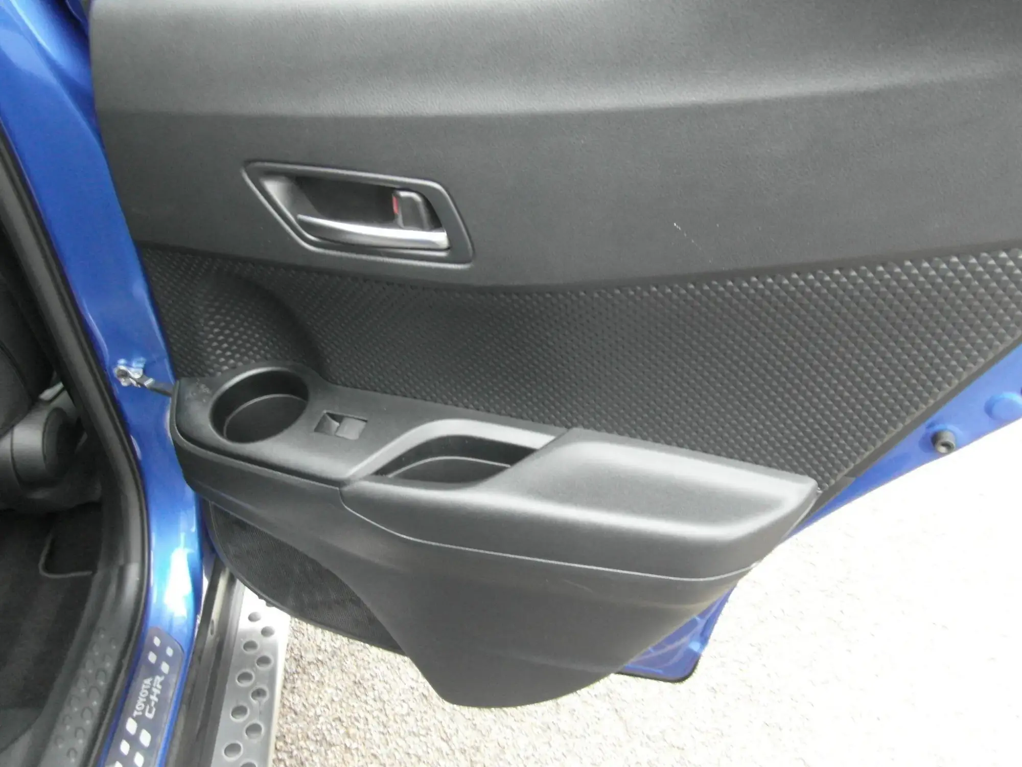 Toyota C-HR Hybrid Image 27