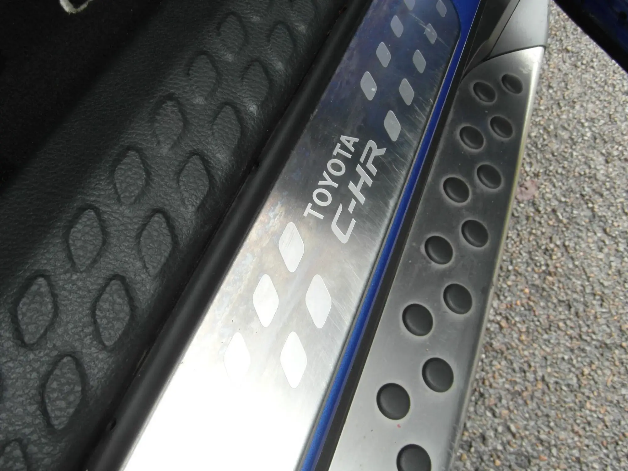 Toyota C-HR Hybrid Image 39