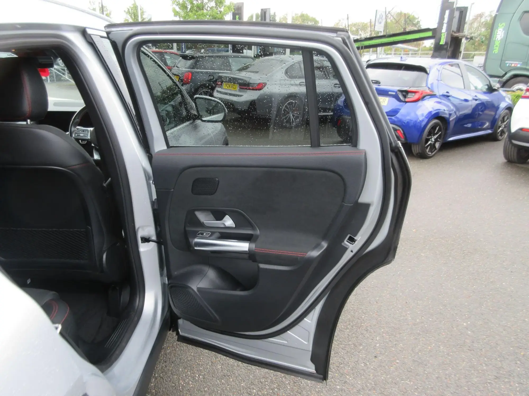 Mercedes-Benz GLA Image 49