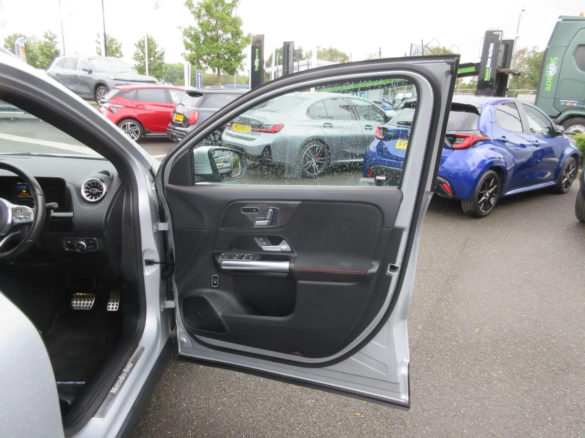 Mercedes-Benz GLA Image 50