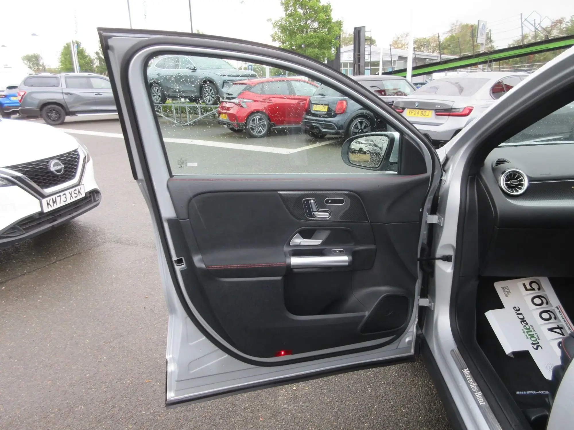 Mercedes-Benz GLA Image 52