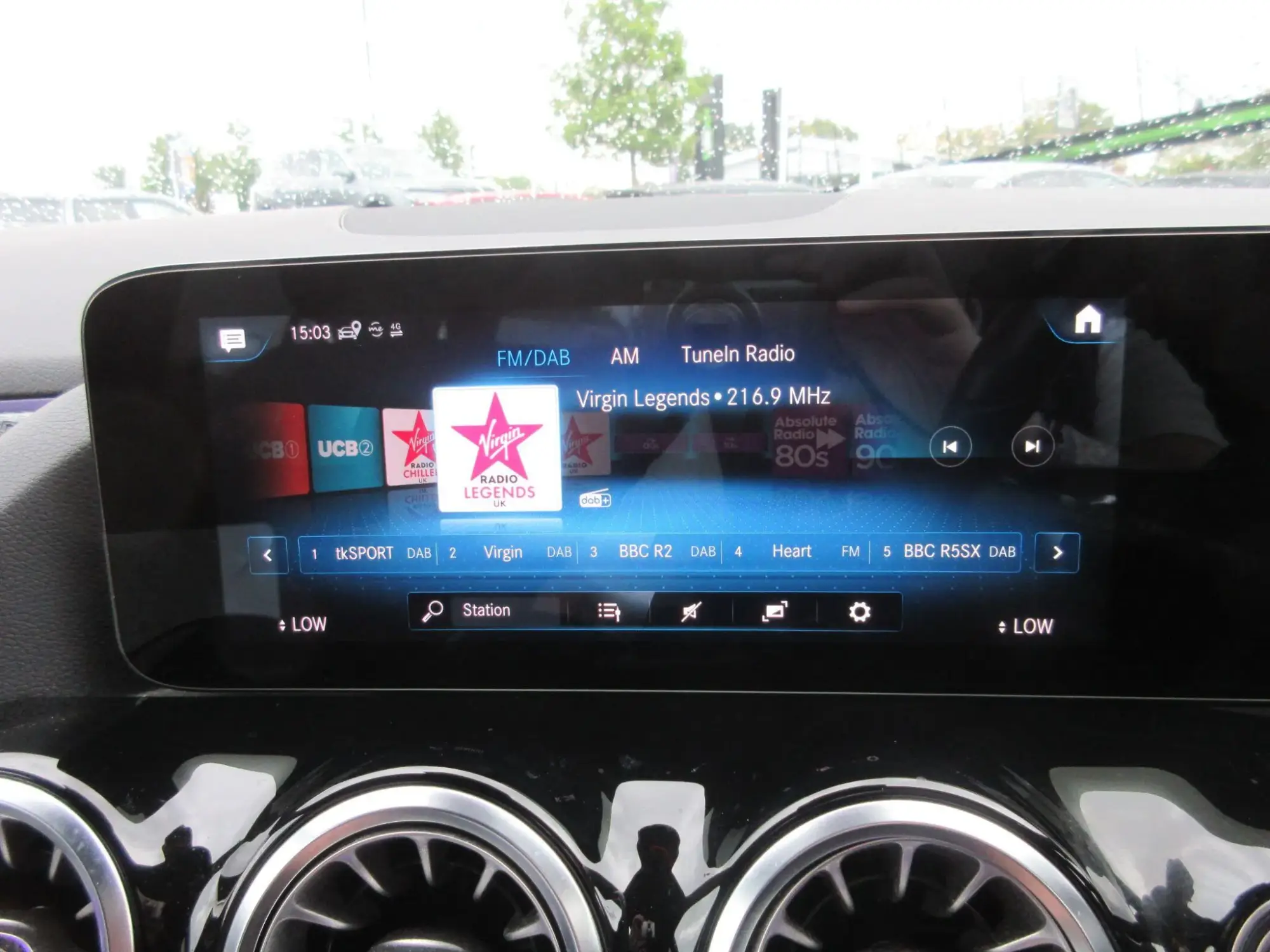 Mercedes-Benz GLA Image 65