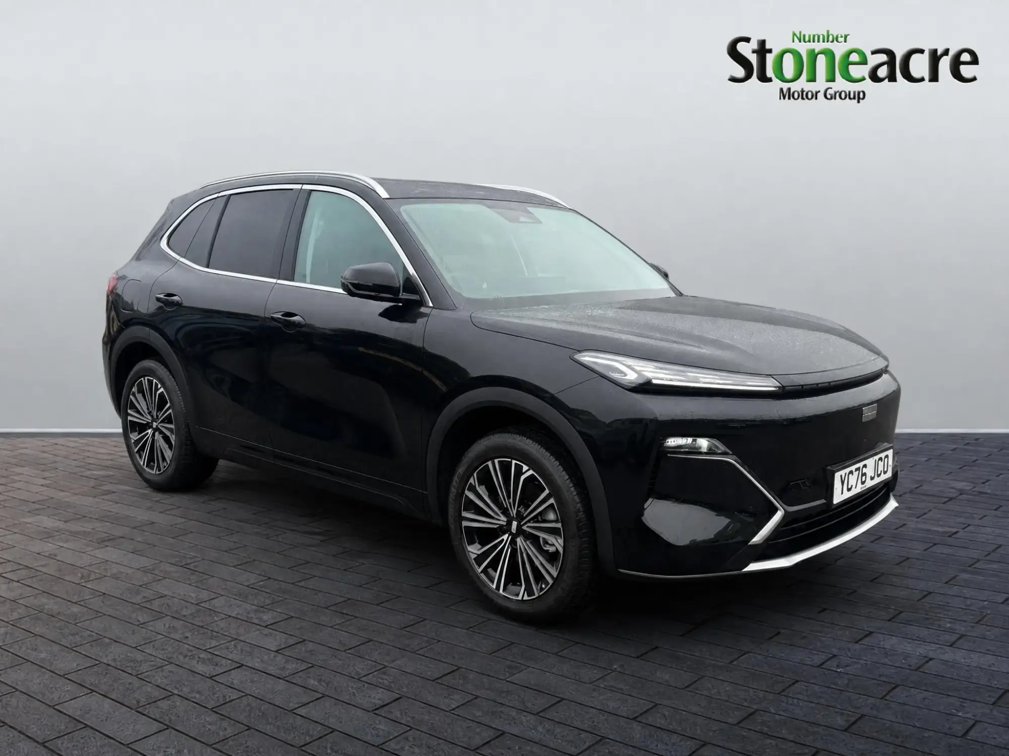 Geely Starray EM-i 1.5 EM-i 18.4kWh Max Auto Euro 6 (s/s) 5dr YC76JCO Image 1