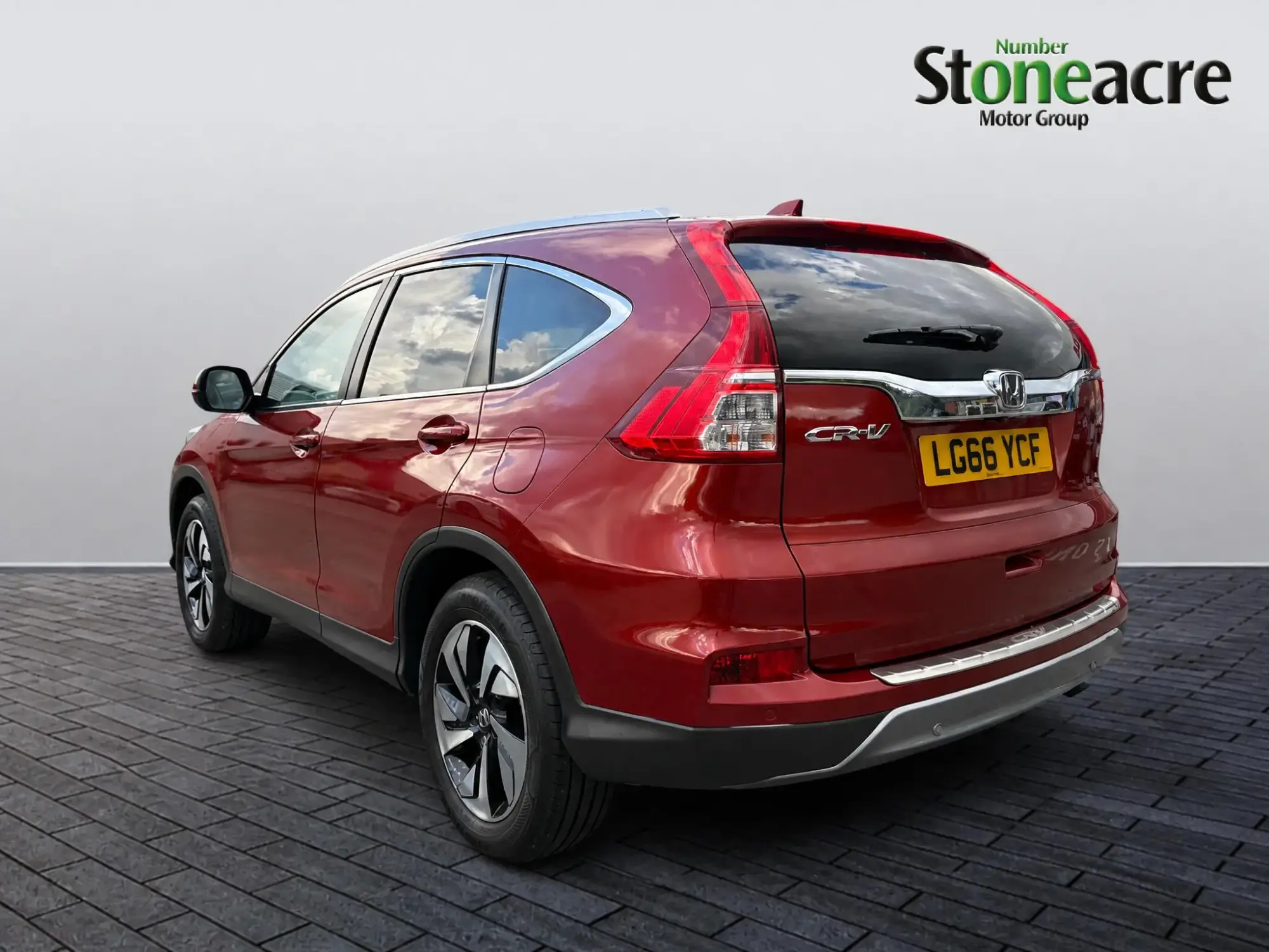 Honda CR-V Image 4 Honda CR-V Image 4